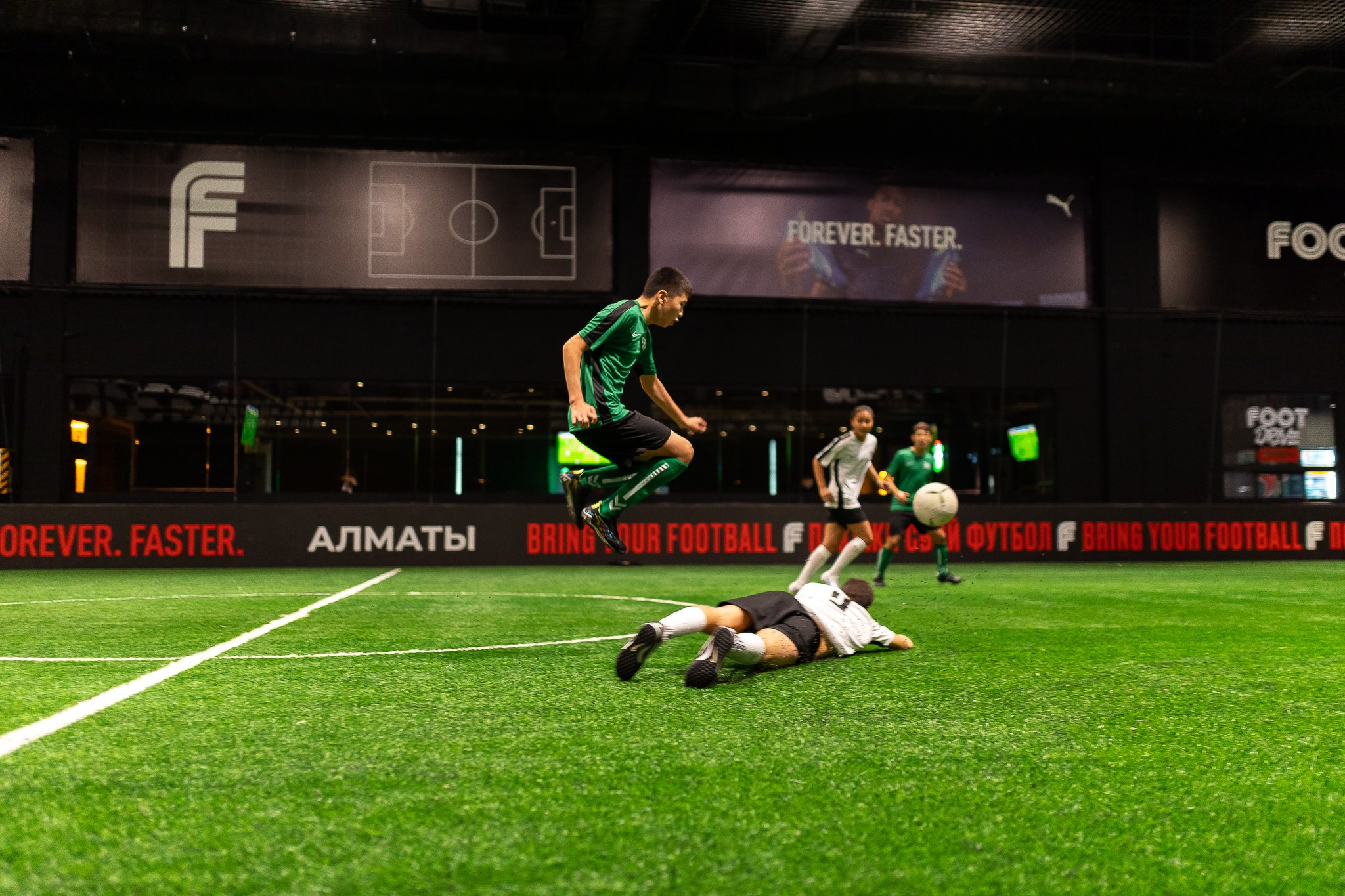 MIKHAIL VASSILYEV — Свадебный и Репортажный фотограф в Алматы