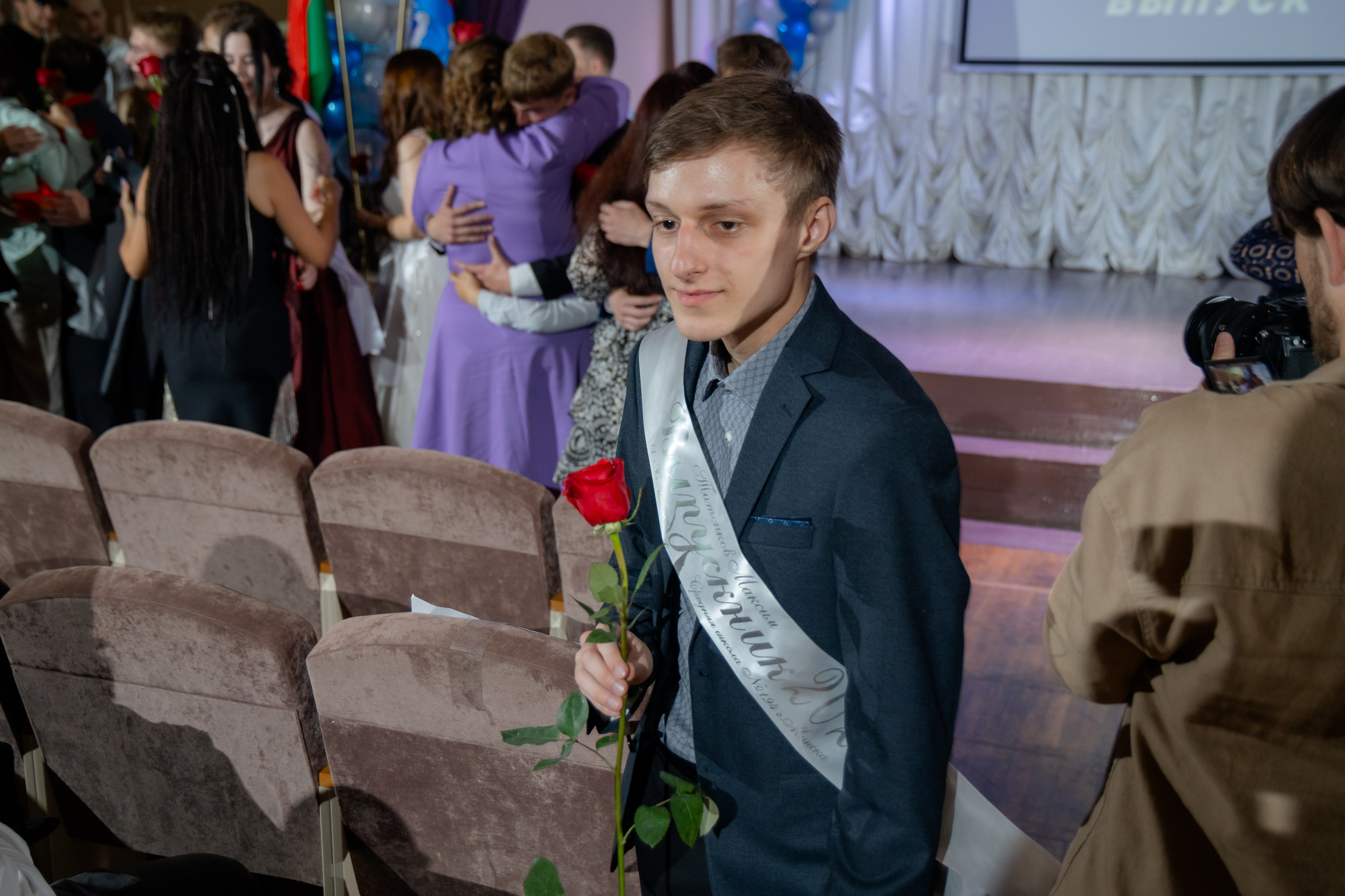 Школьный выпускной 2024 год в Соколе (Минск). Свадебный фотограф в Минске/Беларуси Сергей Спиридонов