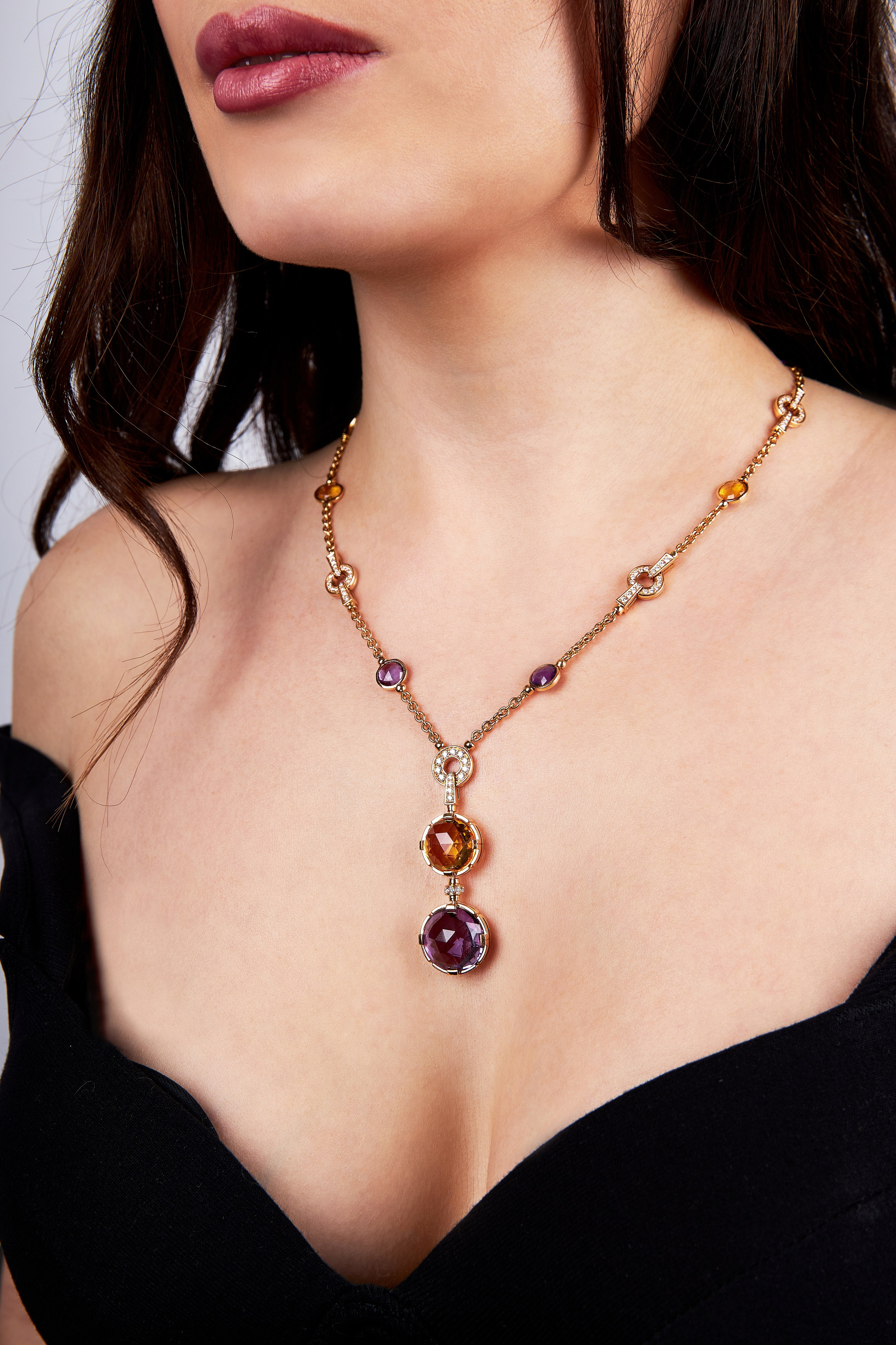 Фотосъемка ювелирных изделий на модели. Надежда Доброва предметный и ювелирный фудфотограф, Москва