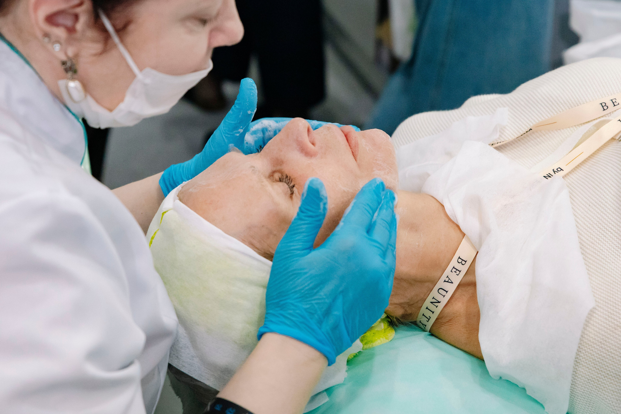 Выставка BEAUNITY by InterCHARM 2026. Профессиональный фотограф в Москве | Заказать фотосессию и съемку