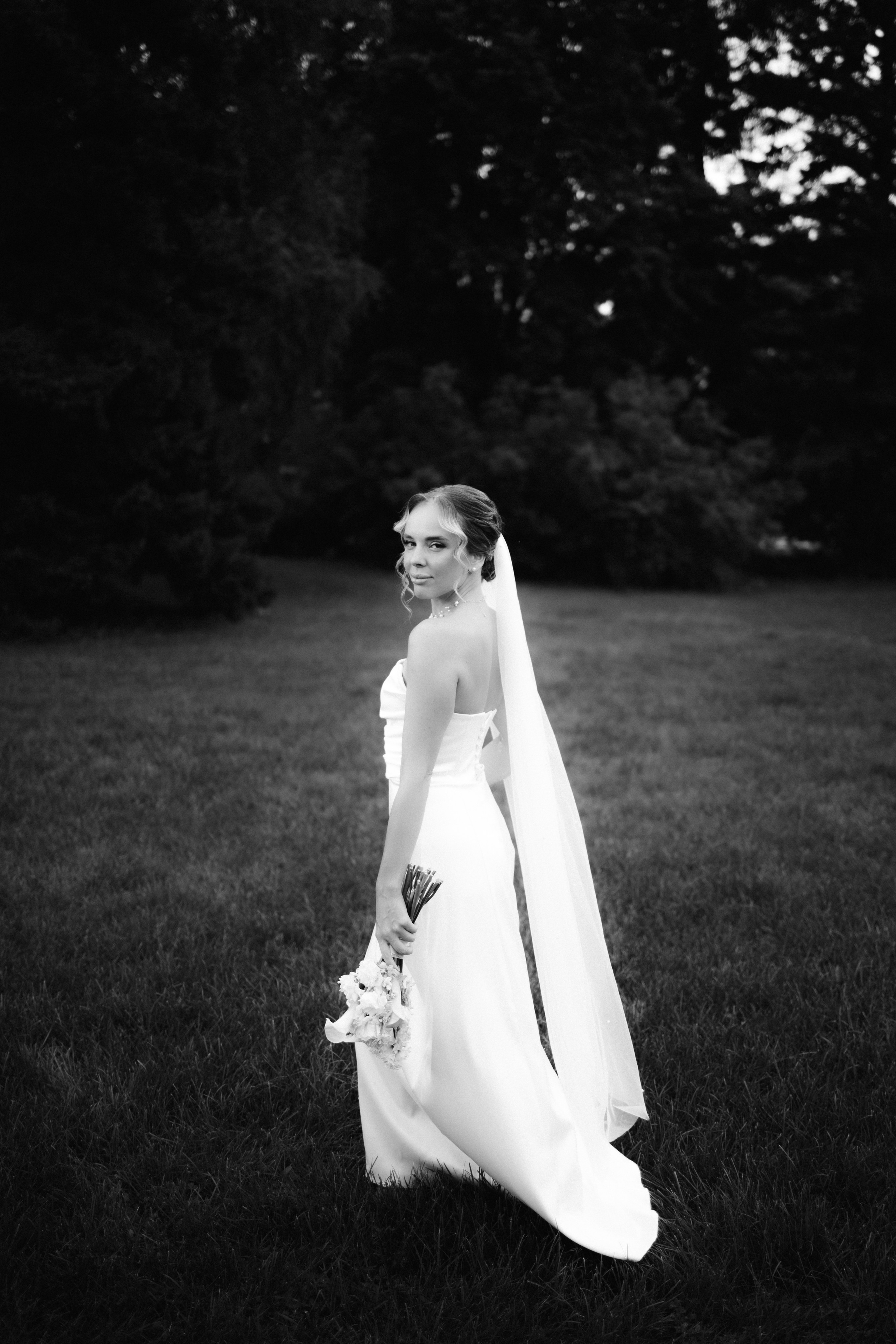 Свадебный фотограф Новосибирск. Свадебный и портретный фотограф в Новосибирске Любовь Исакова