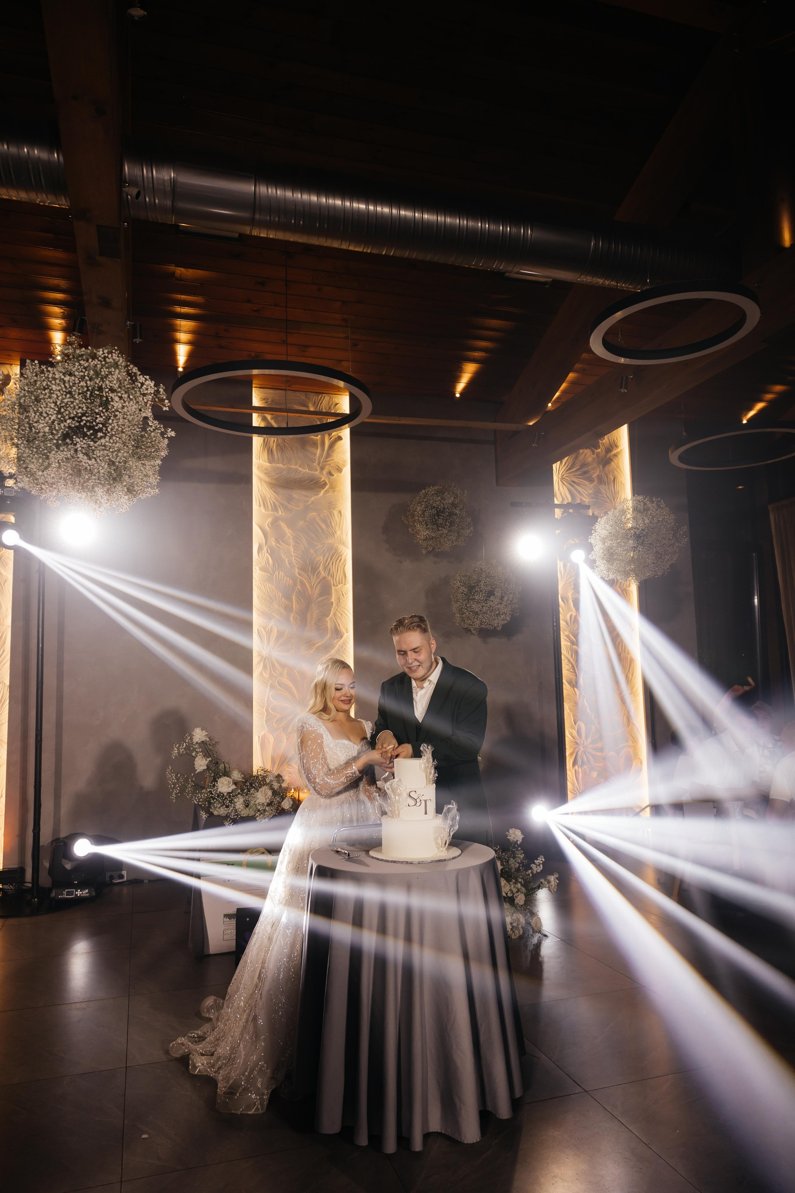 Свадебная история Тани и Саввы. Взлетаем. Свадебный и семейный фотограф Рассказова Виктория