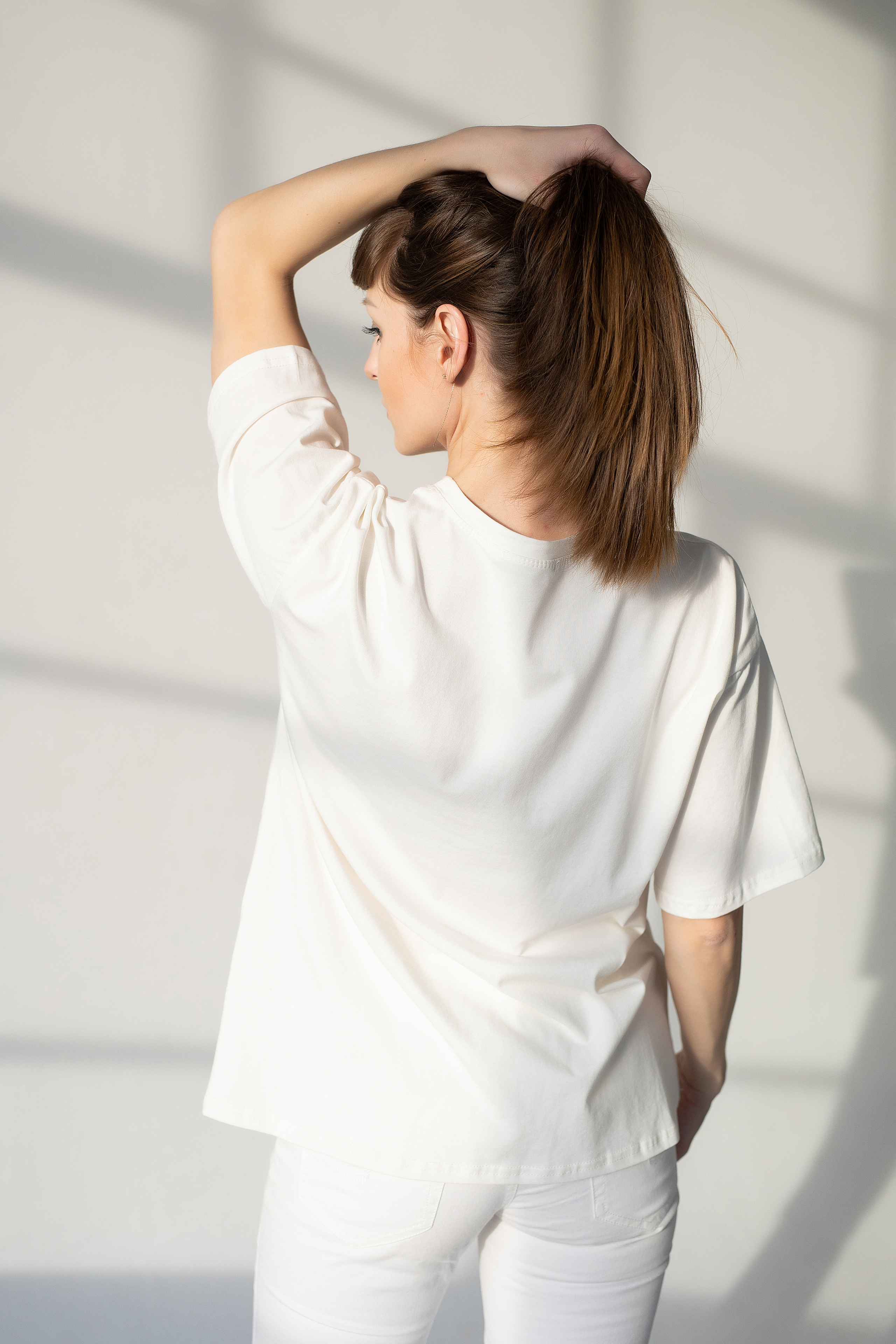 съёмка футболок для вайлдберриз wildberries вид со спины