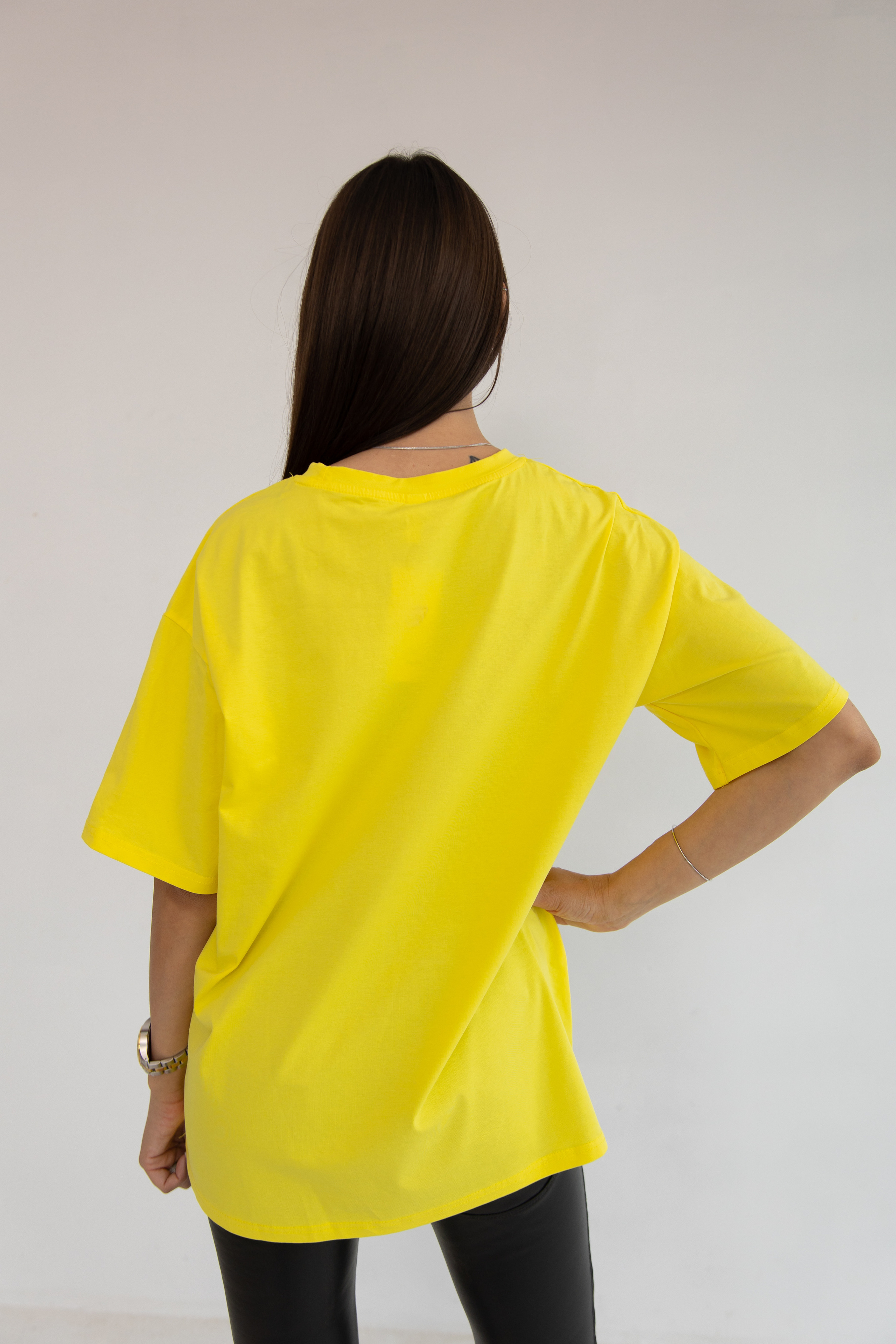 фотосъёмка товаров вайлдберриз в студиис циклорамой