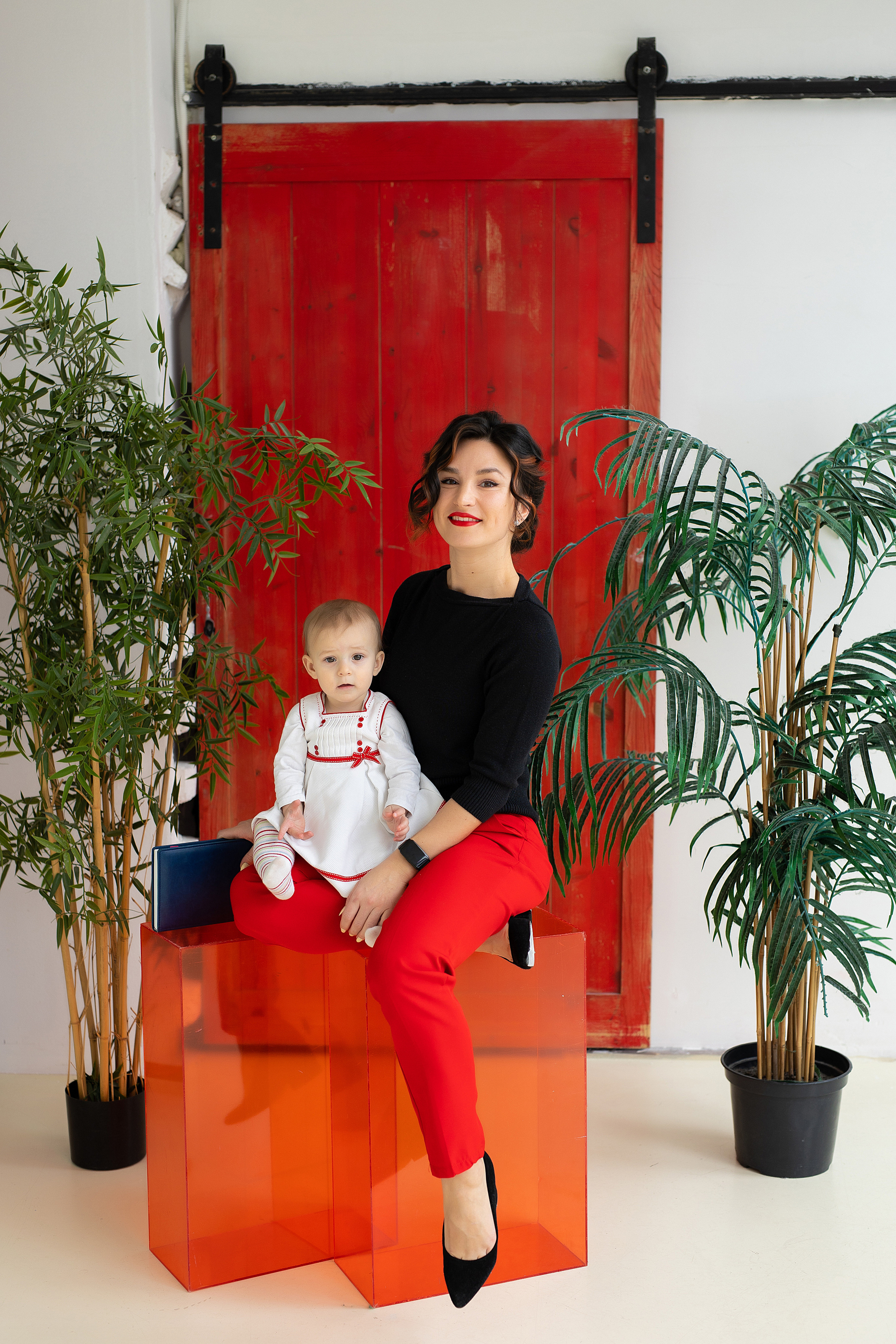 фотосессия мамы и дочки в студии в санкт-петербурге