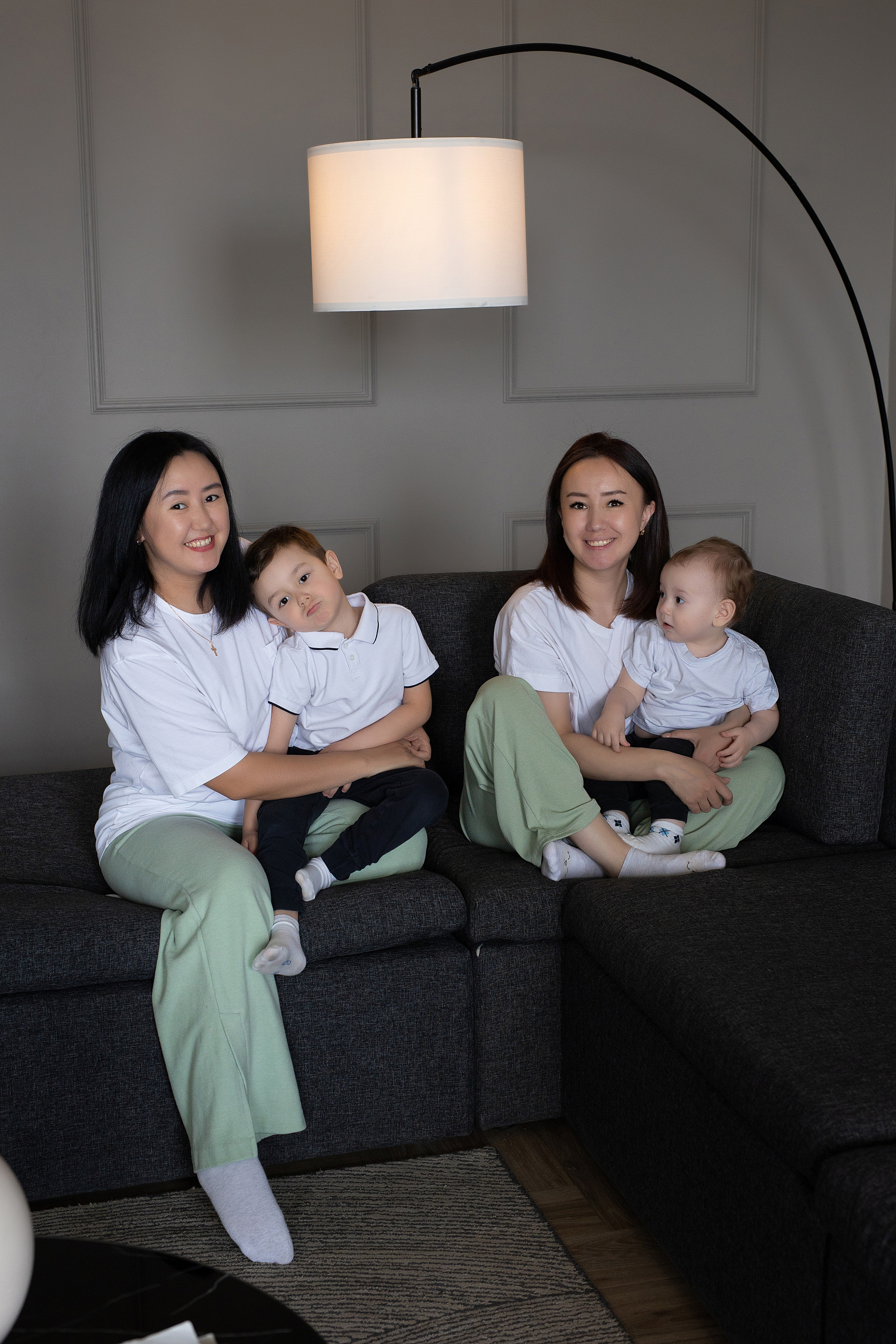 фотосессия для семьи с двумя сыновьями в питере