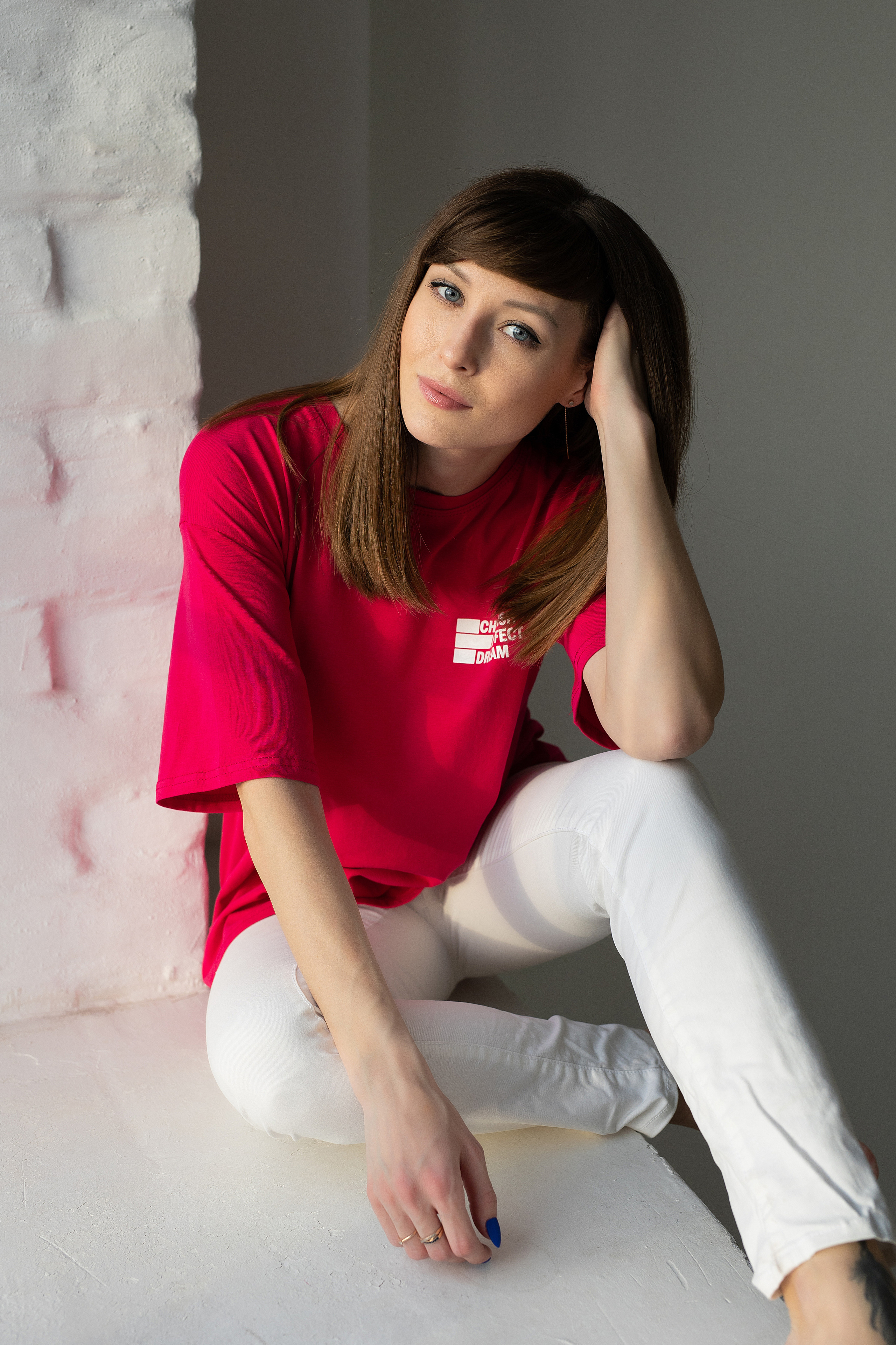 модель для съёмки товаров маркетплейс