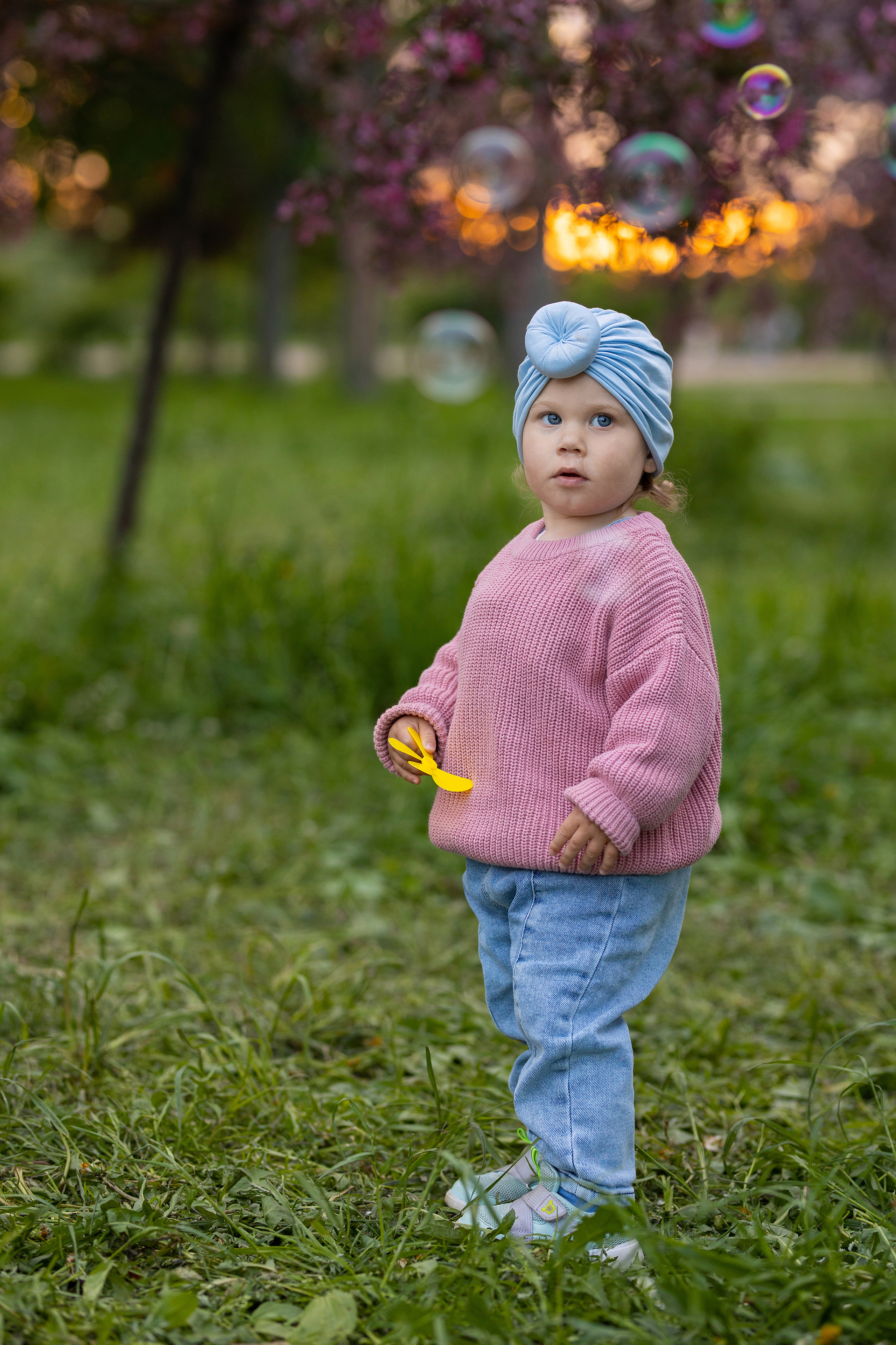 портрет ребёнка на закате