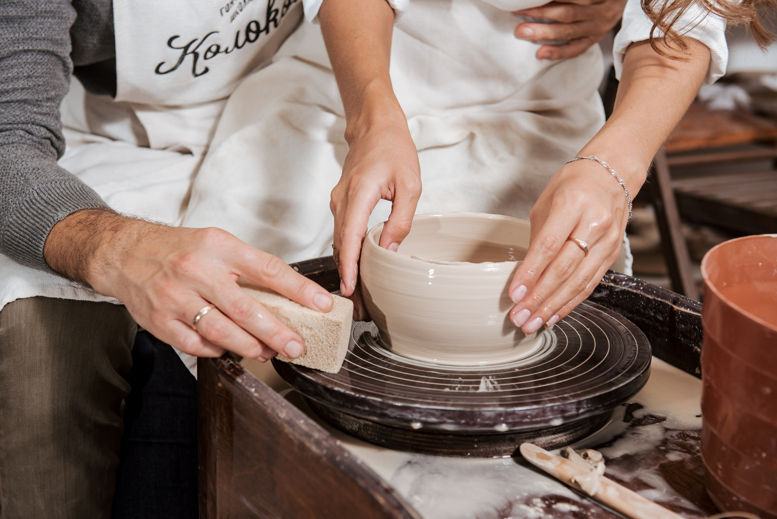 Фотосессия в гончарной мастерской