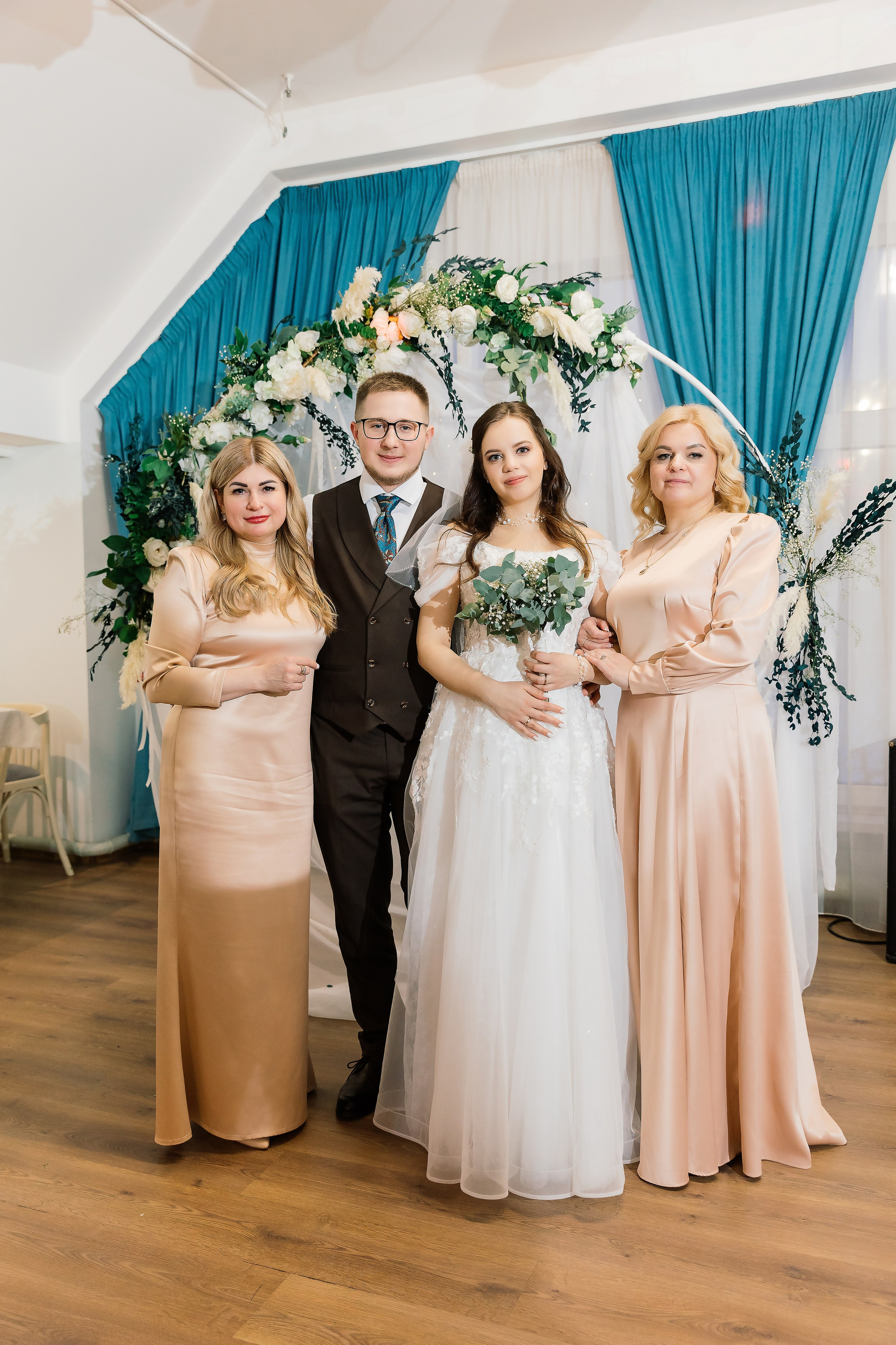 Алёна и Денис. Семейный фотограф Толстикова Кристина