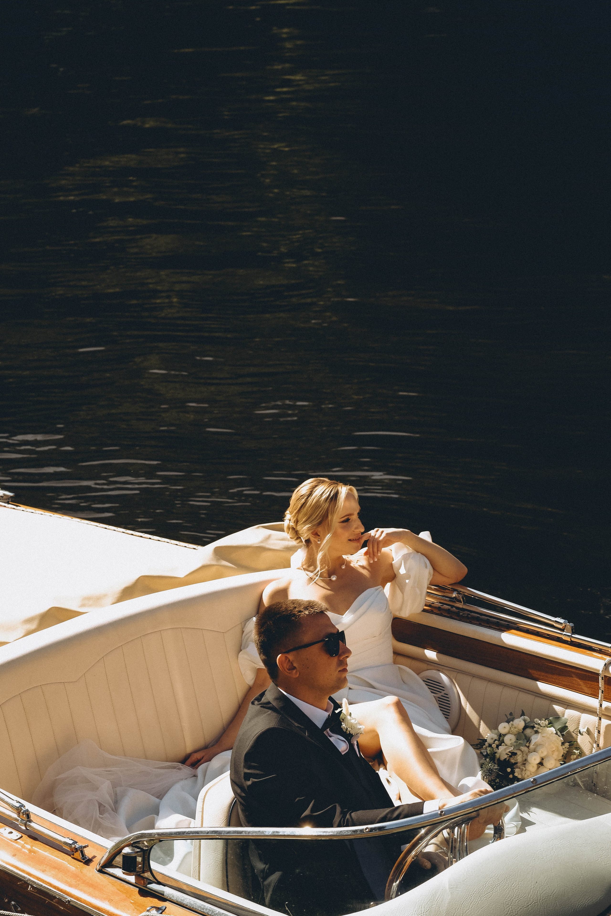 СВАДЕБГНАЯ ПРОГУЛКА ПО КАНАЛ САНКТ-ПЕТЕРБУРГА НА КАТЕРЕ. Профессиональный фотограф, Санкт-Петербург — Виктория Богомолова