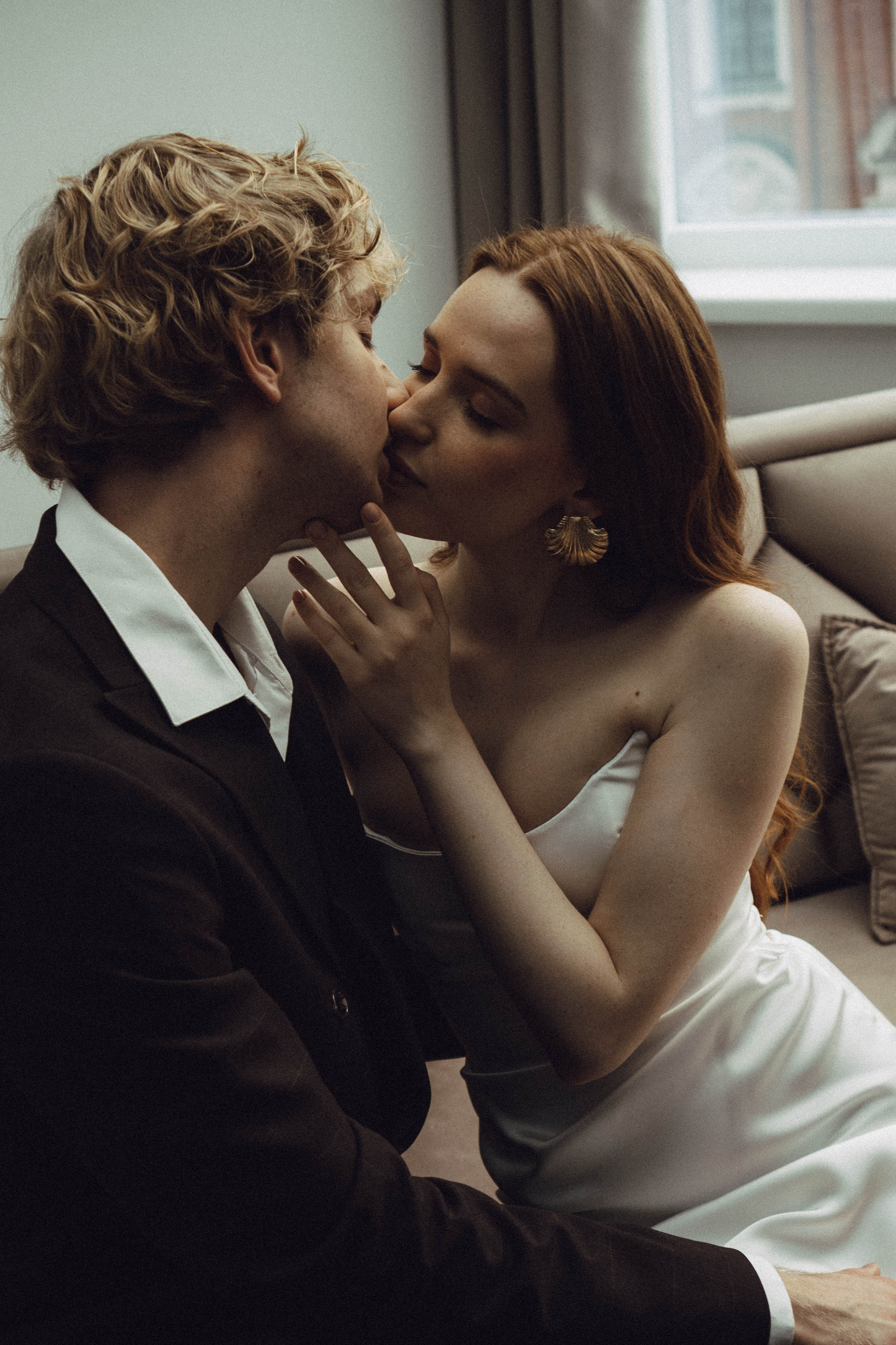 СВАДЕБНАЯ СЬЕМКА В ОТЕЛЕ. СБОРЫ ЖЕНИХА И НЕВЕСТЫ И ТАКЖЕ ТОР И ПОДГОТОВКА К ПРОГУЛКЕ. Профессиональный фотограф, Санкт-Петербург — Виктория Богомолова