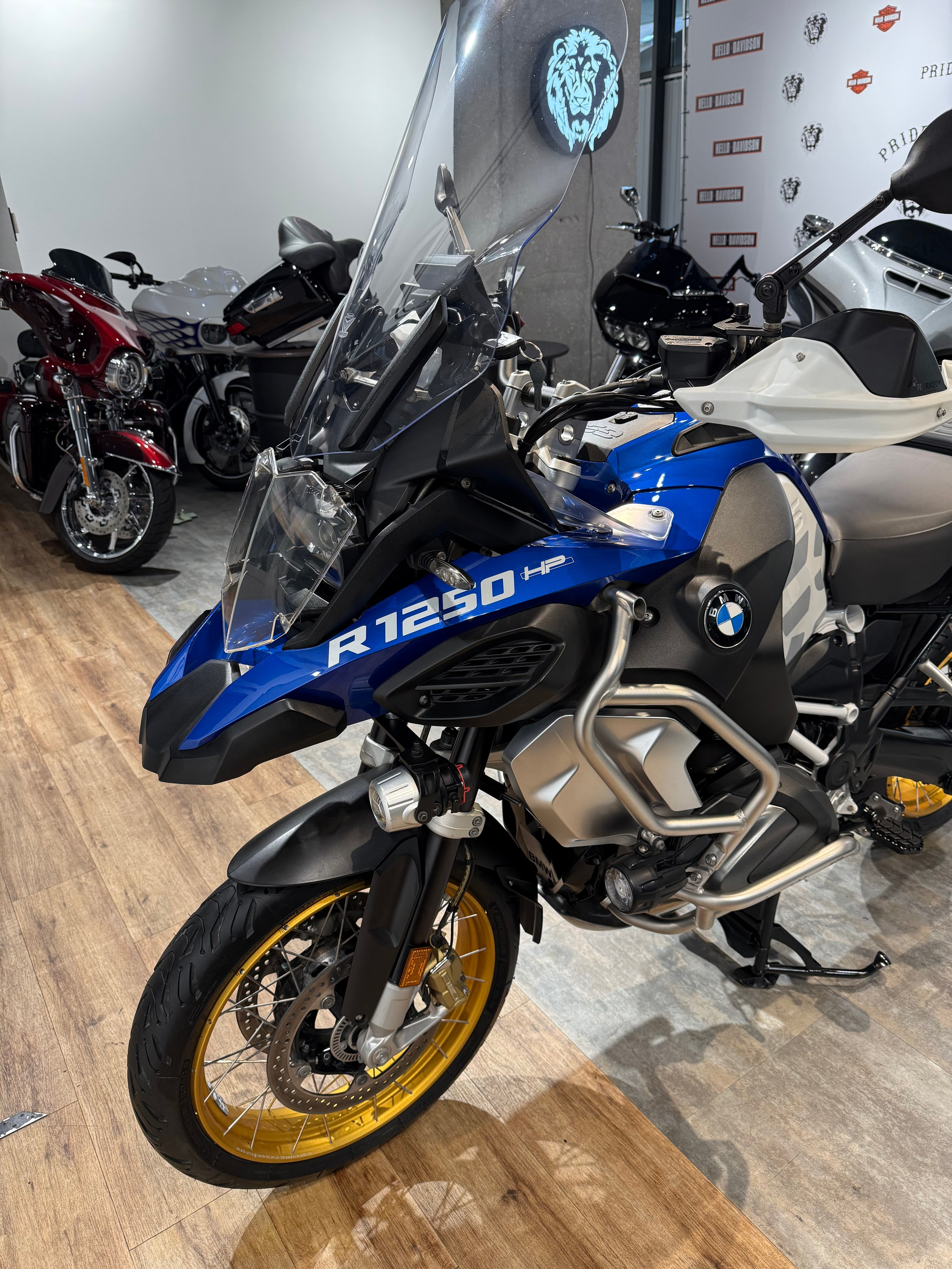 BMW R1250GS ADV Rallye HP. Hello Davidson, Москва. Только хорошие мотоциклы…