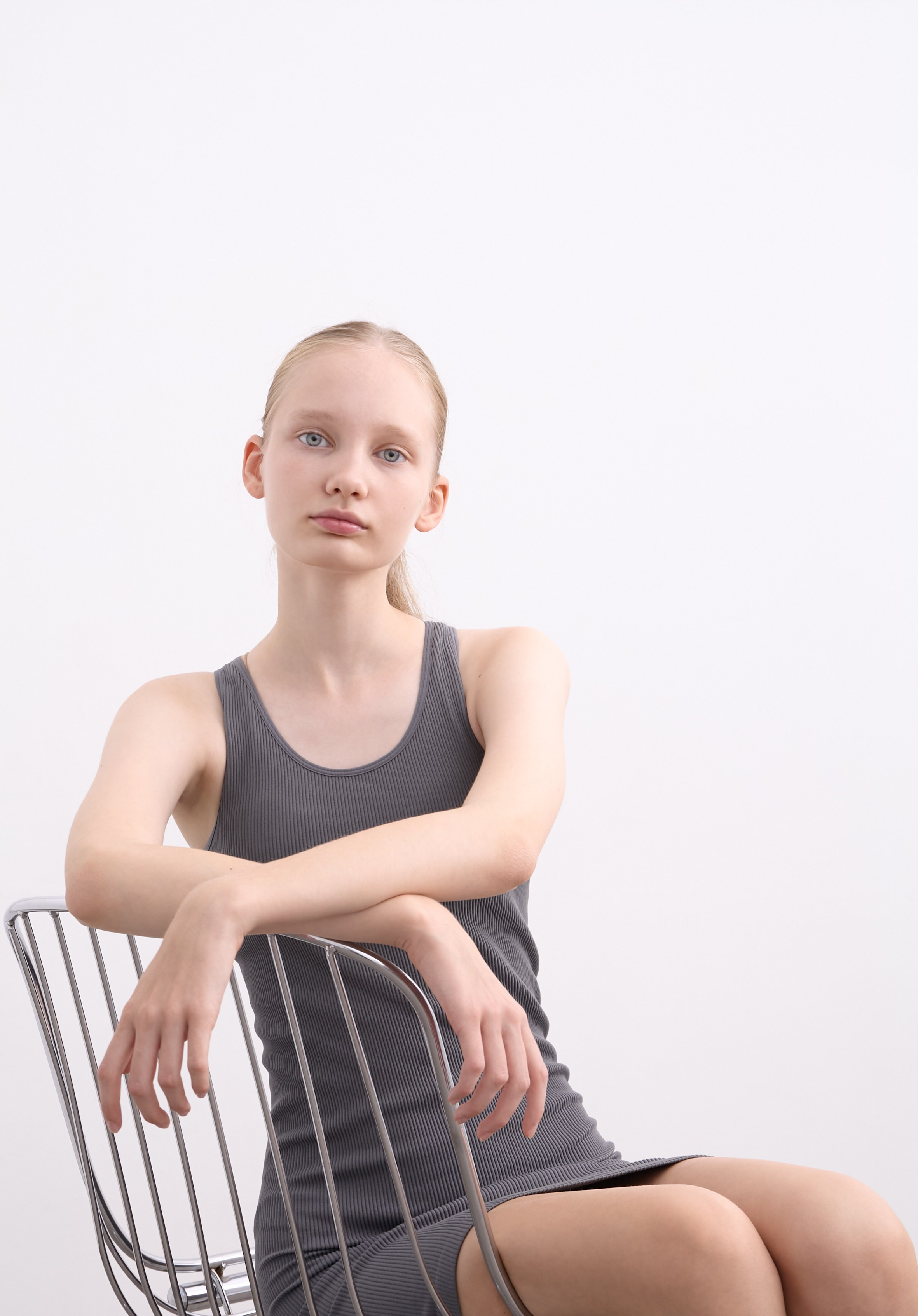 Модельные тесты для Даши. Модельные тесты в Москве. Фотограф Вика Паршина