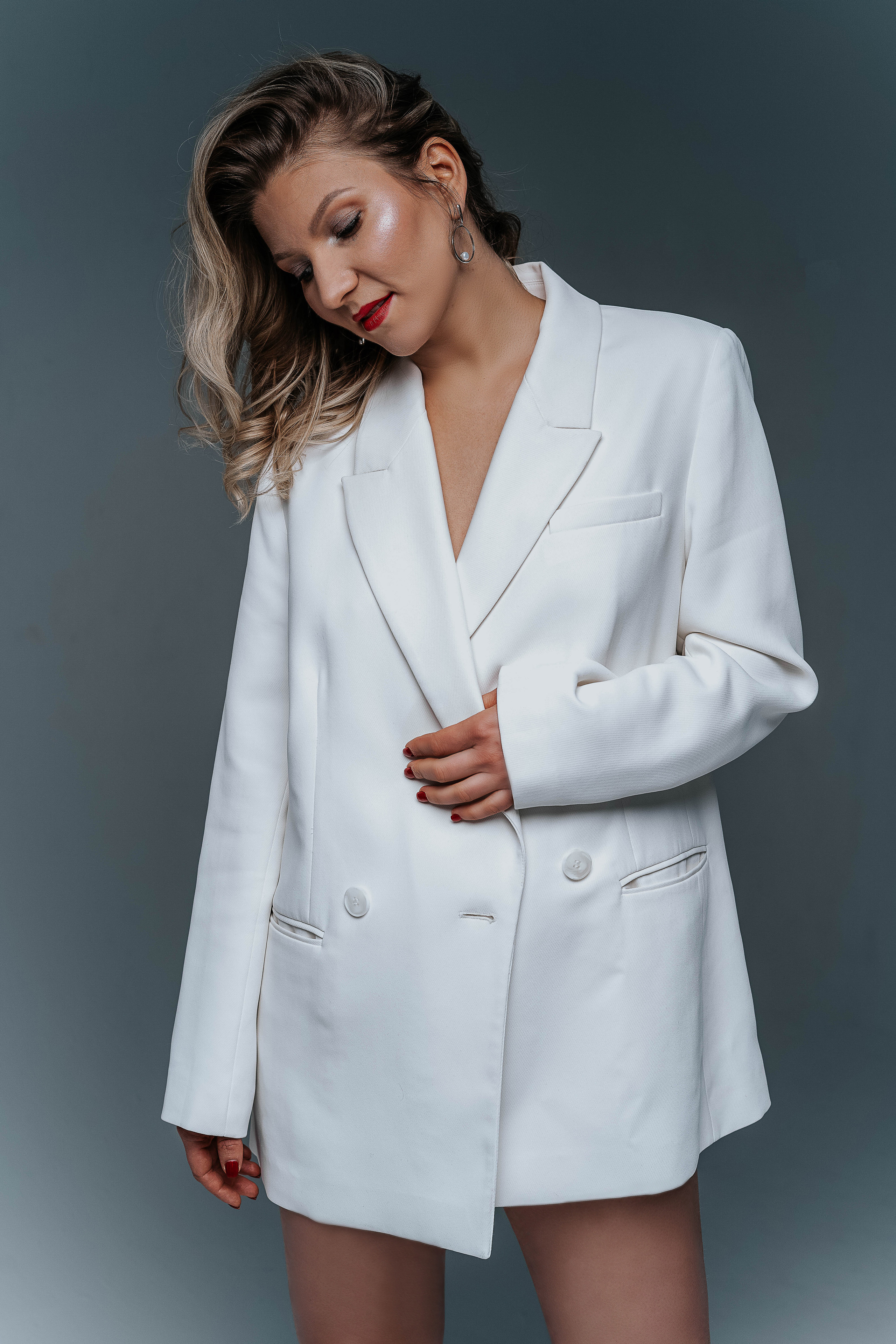 девушка с красной помадой, фотограф, фотограф москва, индивидуальная съемка, портретная съемка, фотограф беременности, фотосессия беременности, 