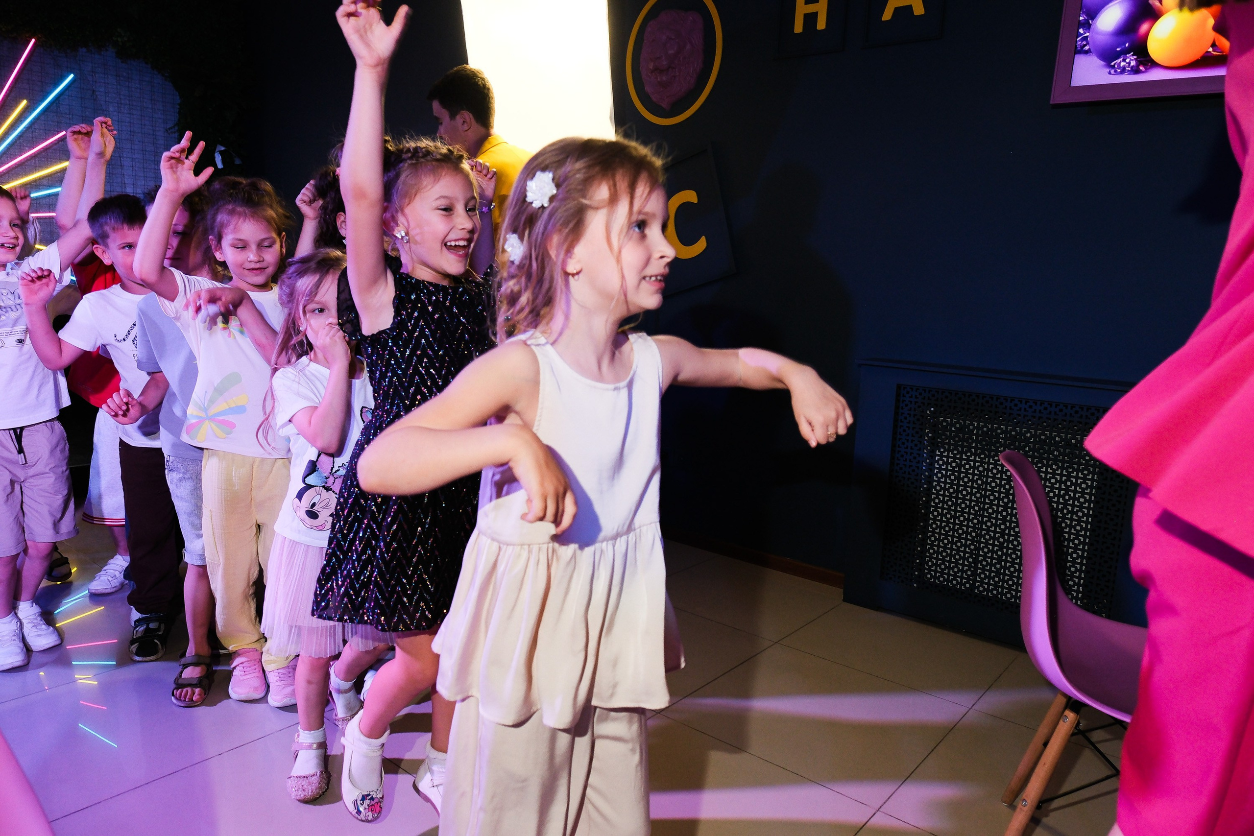 Детский сад. Выпуск. Вечер. Фотограф Анатолий Деникин