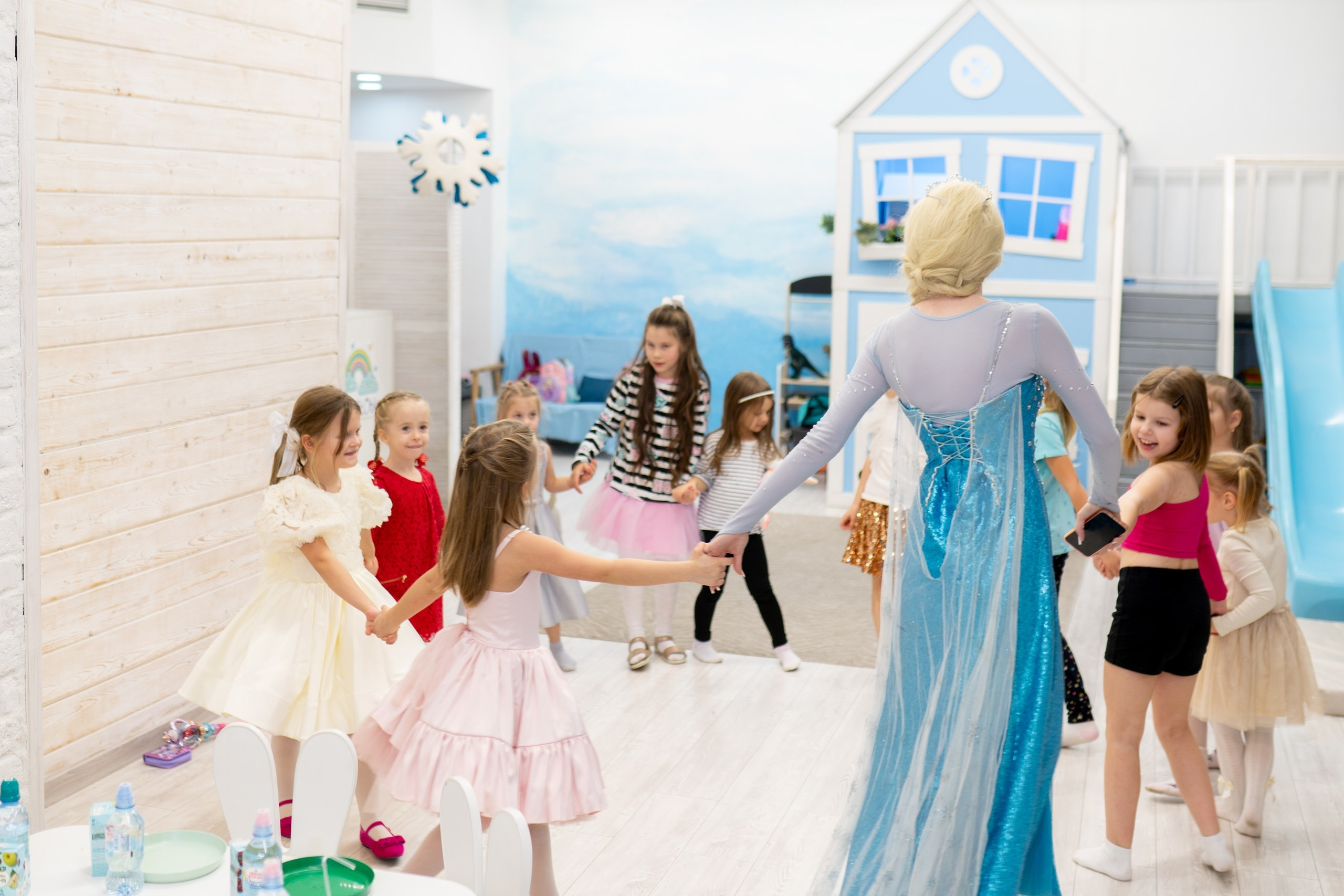 Варе и Маше 6 лет. Семейный фотограф в Москве Лилия Лебедева