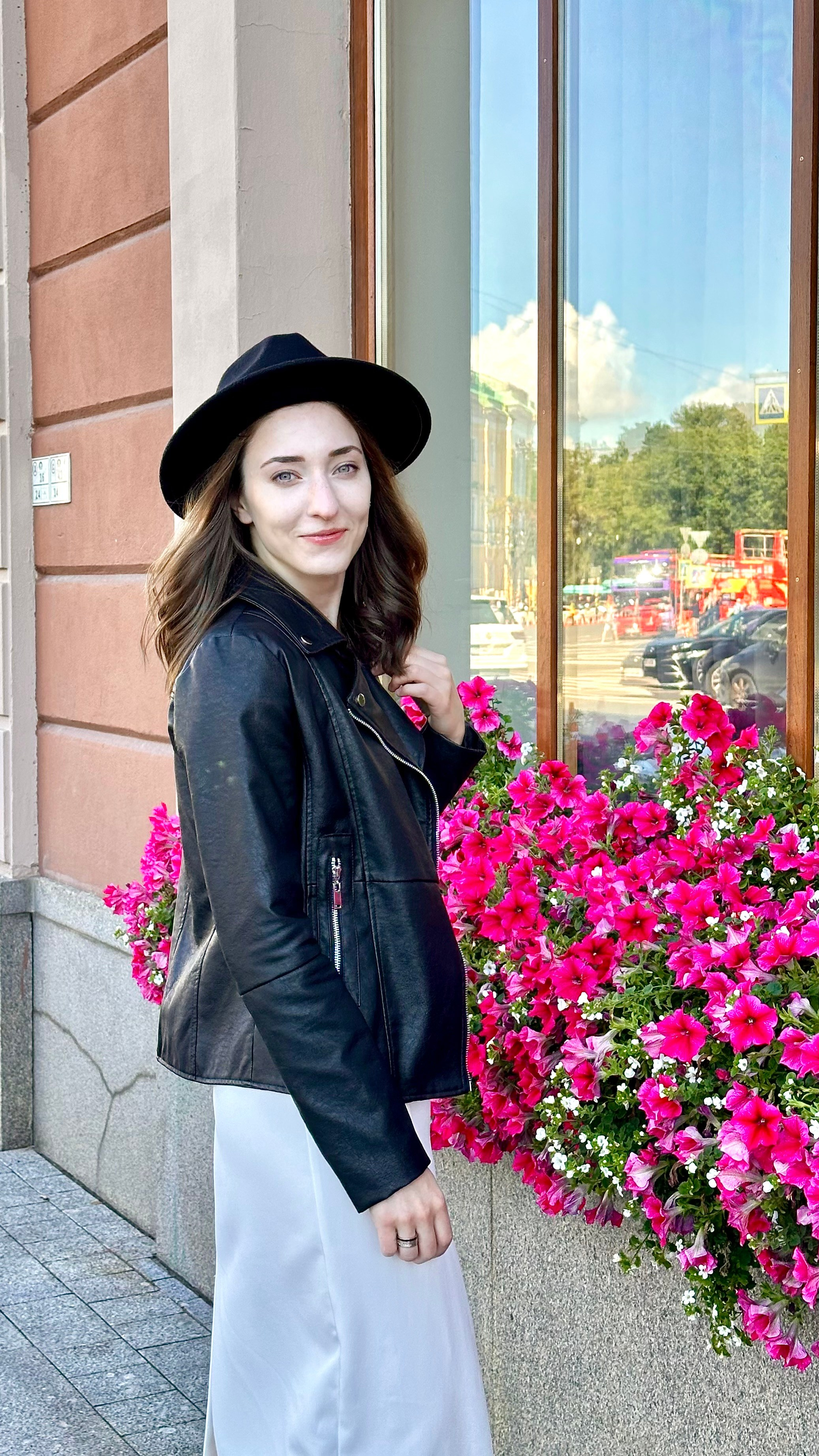 Прогулка Астория — Зеркальный дворик — Новая Голландия. КОНТЕНТ |БРЕНД фотограф Санкт-Петербург — Жанна Олтаржевская