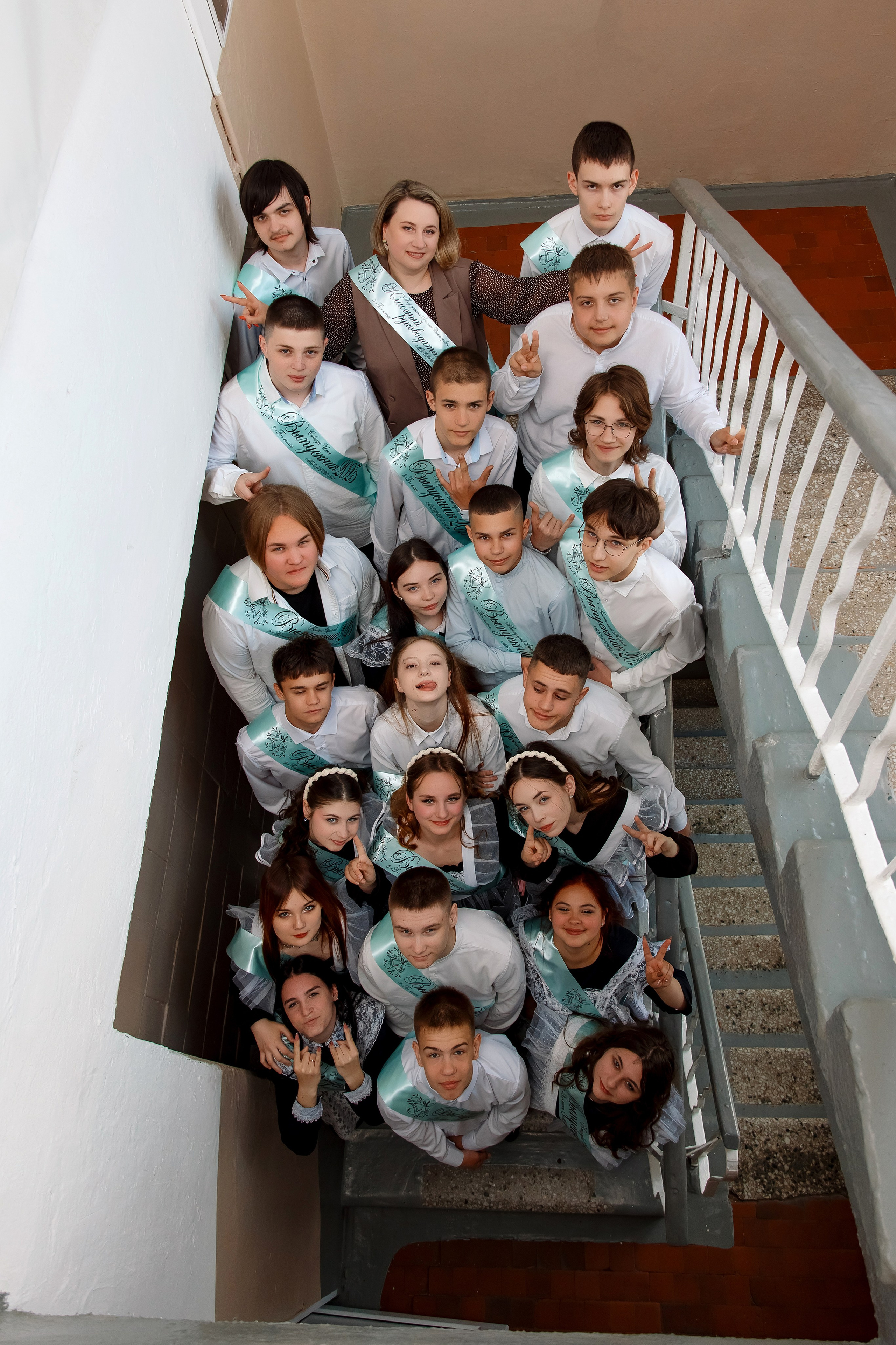 9 класс съемка в школе. Фотограф Любовь Корниенко, Примоский край