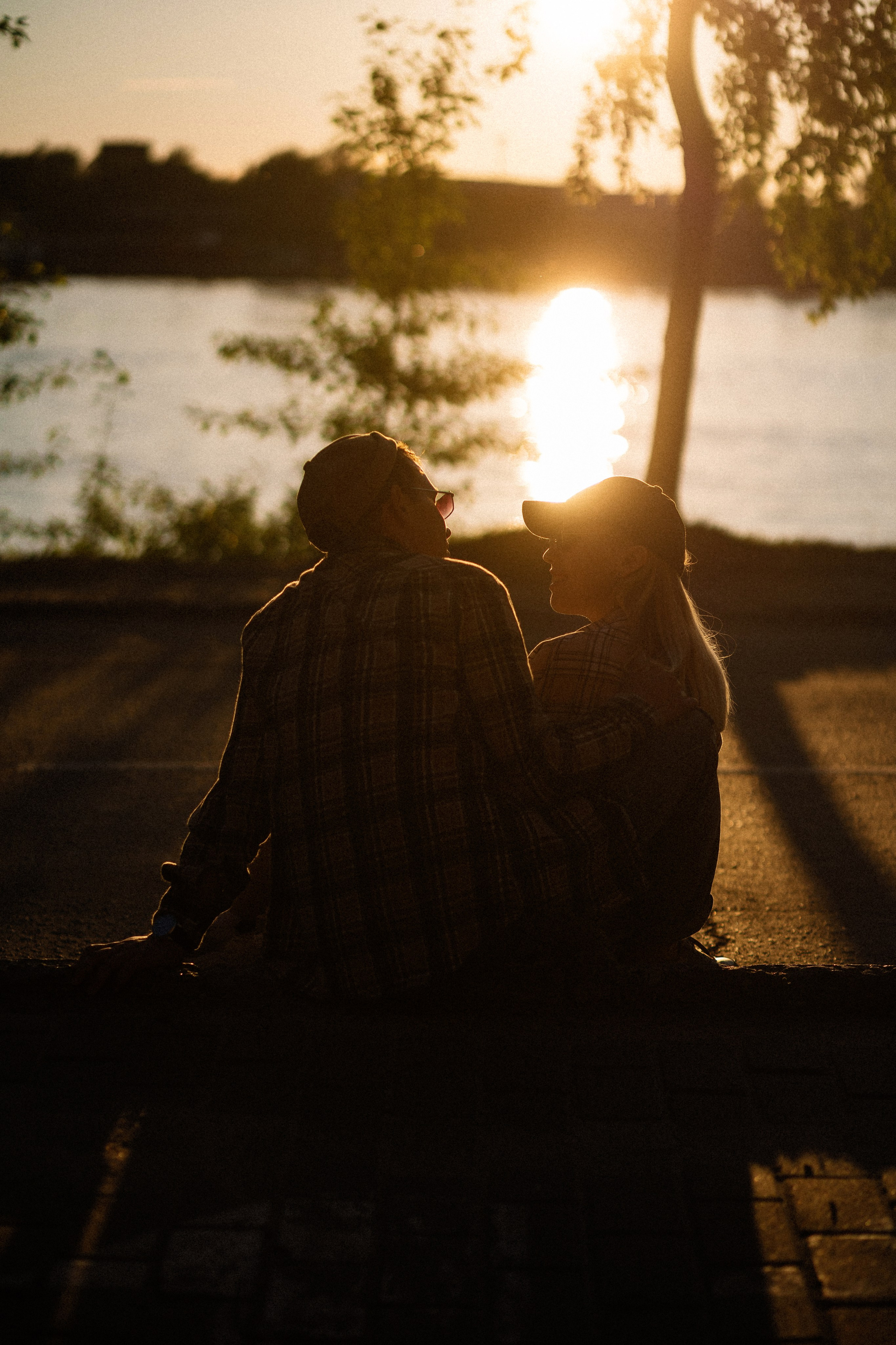 Love Story в Архангельске: Профессиональная съемка для пар с уникальным сюжетом