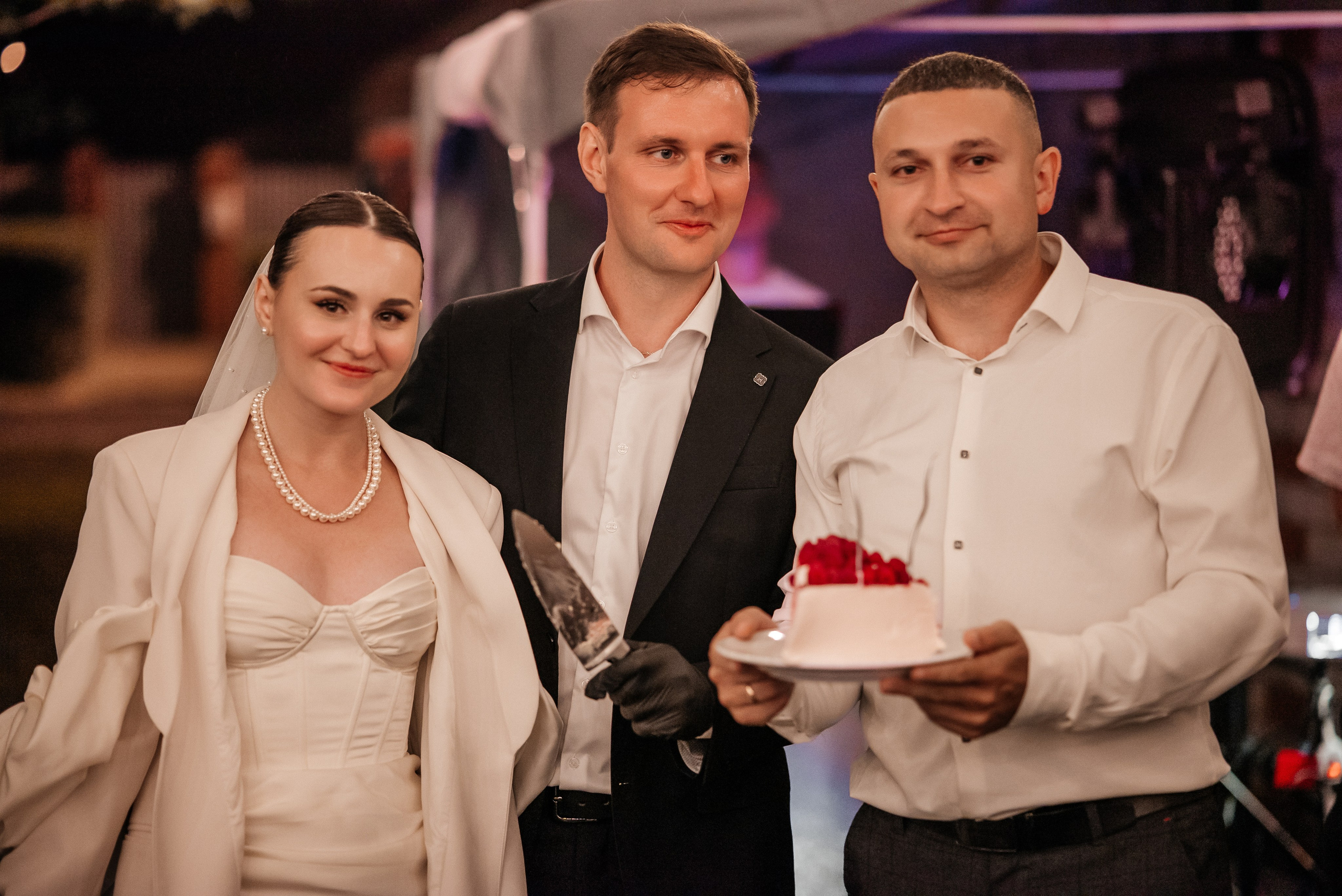 «Свадьба Даши и Артема». Школьный фотограф в Валуйках. Фотосессии для выпускников и изготовление выпускных альбомов в городе Валуйки и в Белгородской области