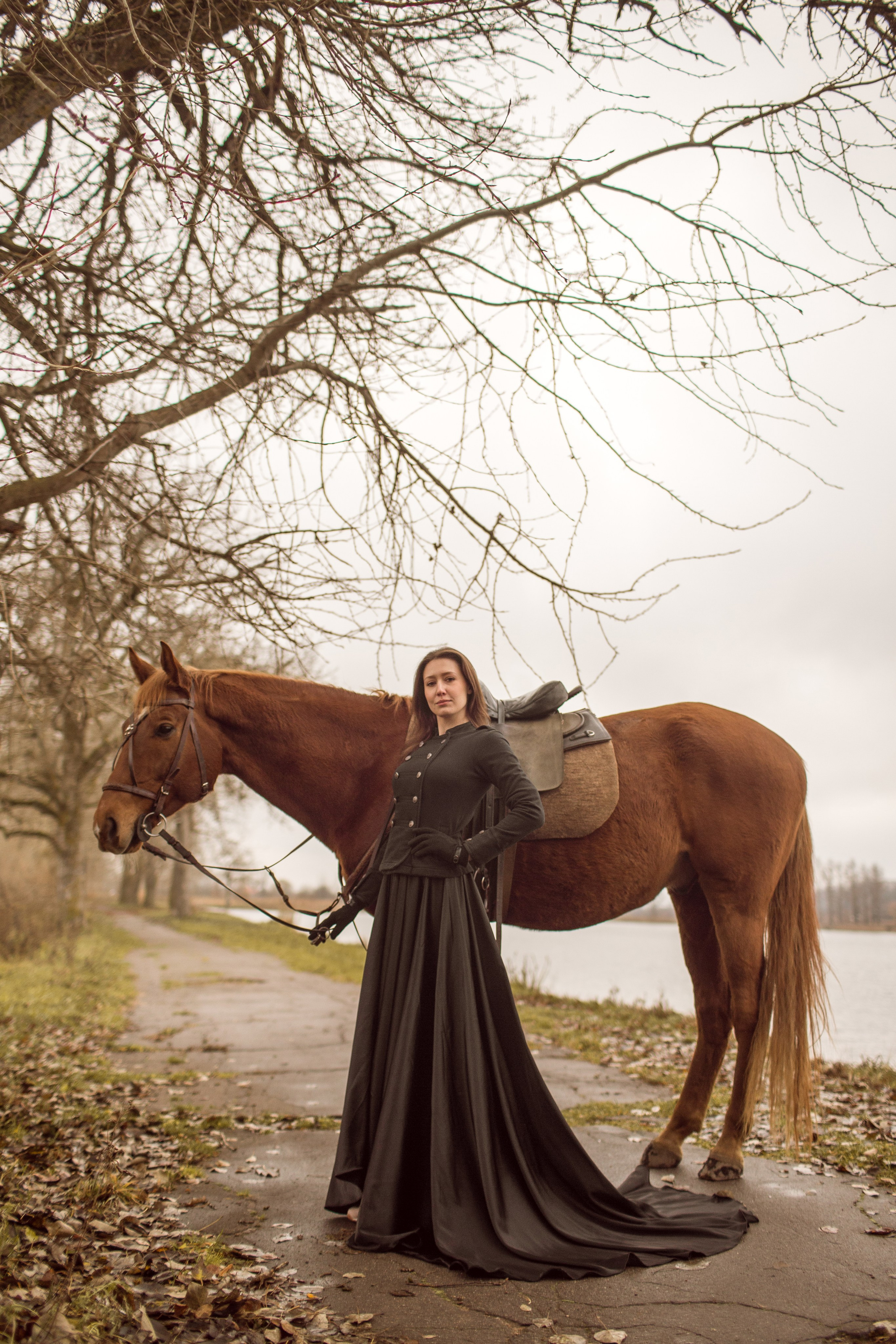 Фотосессия с лошадью поздней осенью