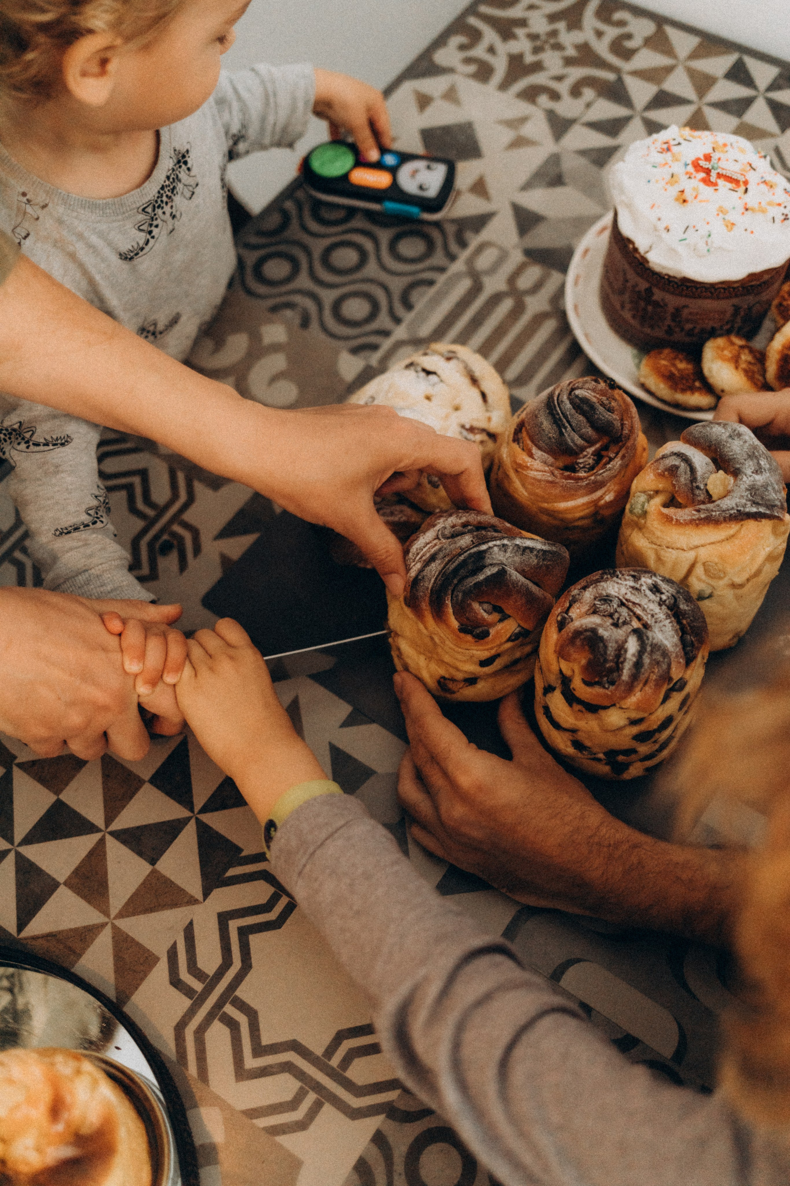 Куличи на Пасху. Анастасия Кацуба. Фотограф материнства и семейный фотограф. Валенсия