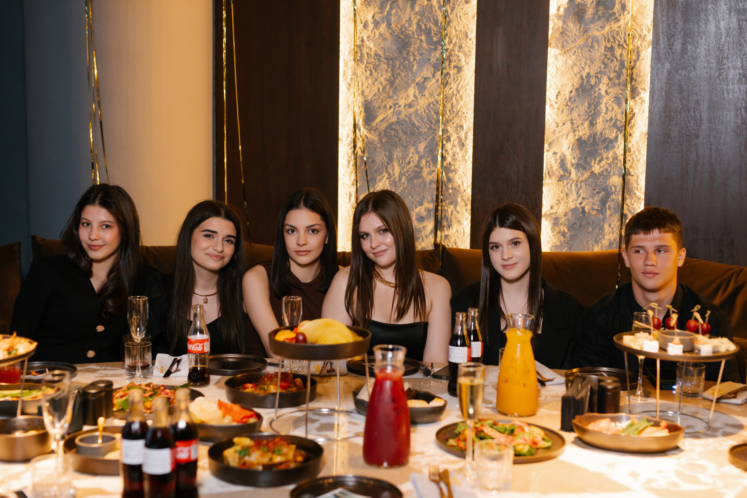 День рождения Даны, ресторан «Мейсон годс»