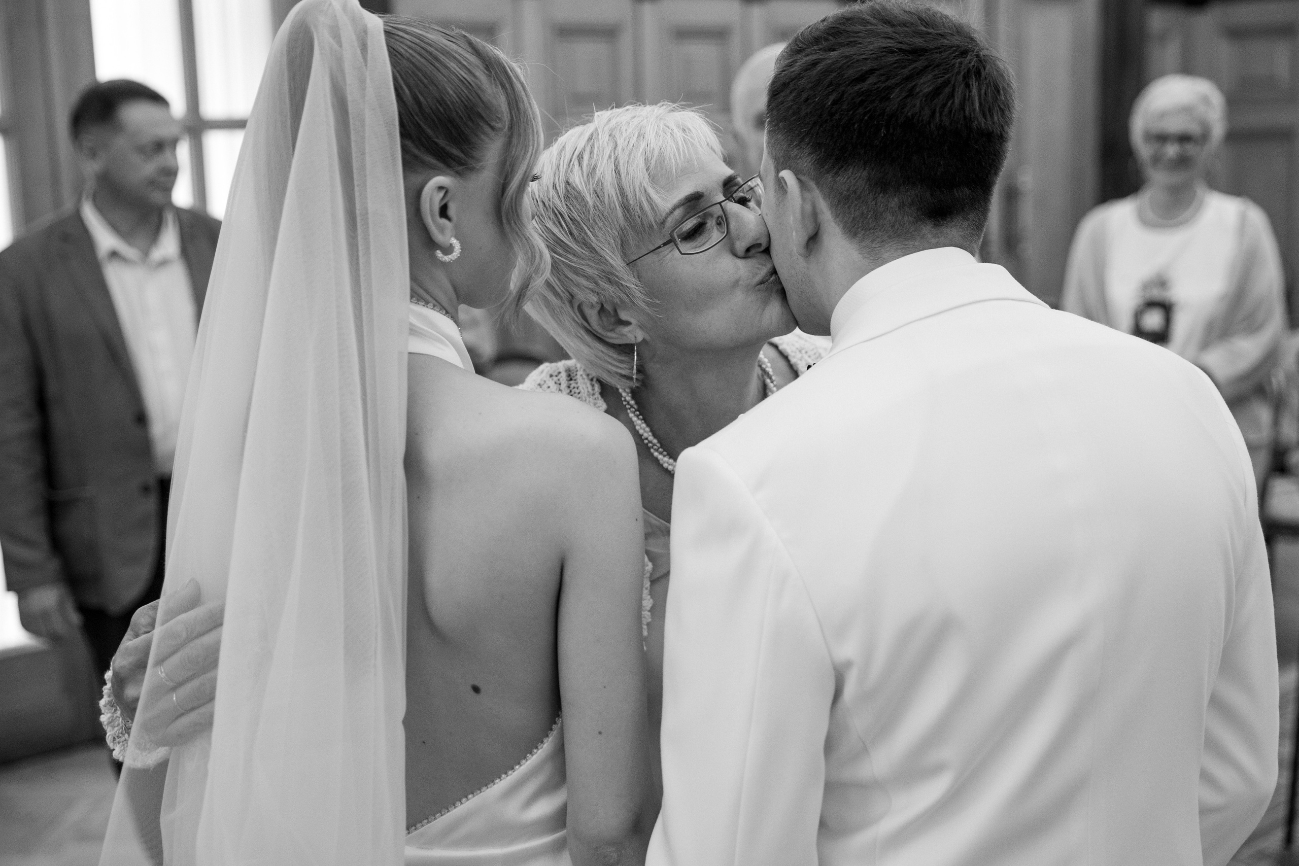 H O R I Z O N. Свадебный фотограф Колесников Антон