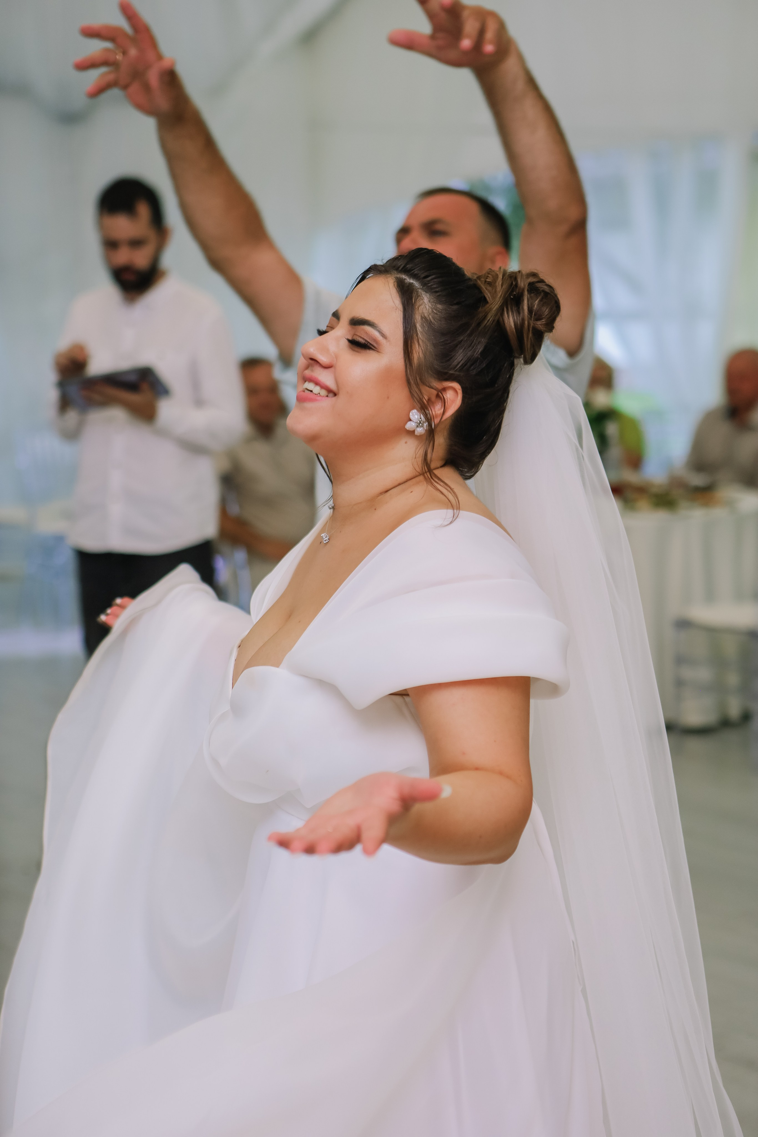 Свадебные съемки. Репортажный фотограф в Омске Ларионова Елена