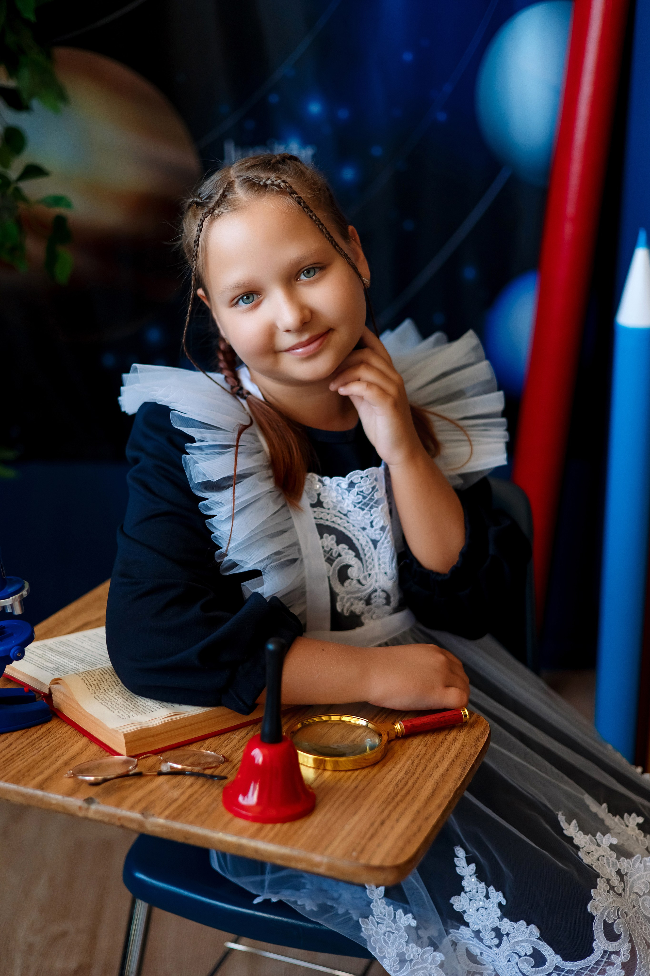 4 класс фотосессия в фотостудии. Фотограф Любовь Корниенко, Примоский край