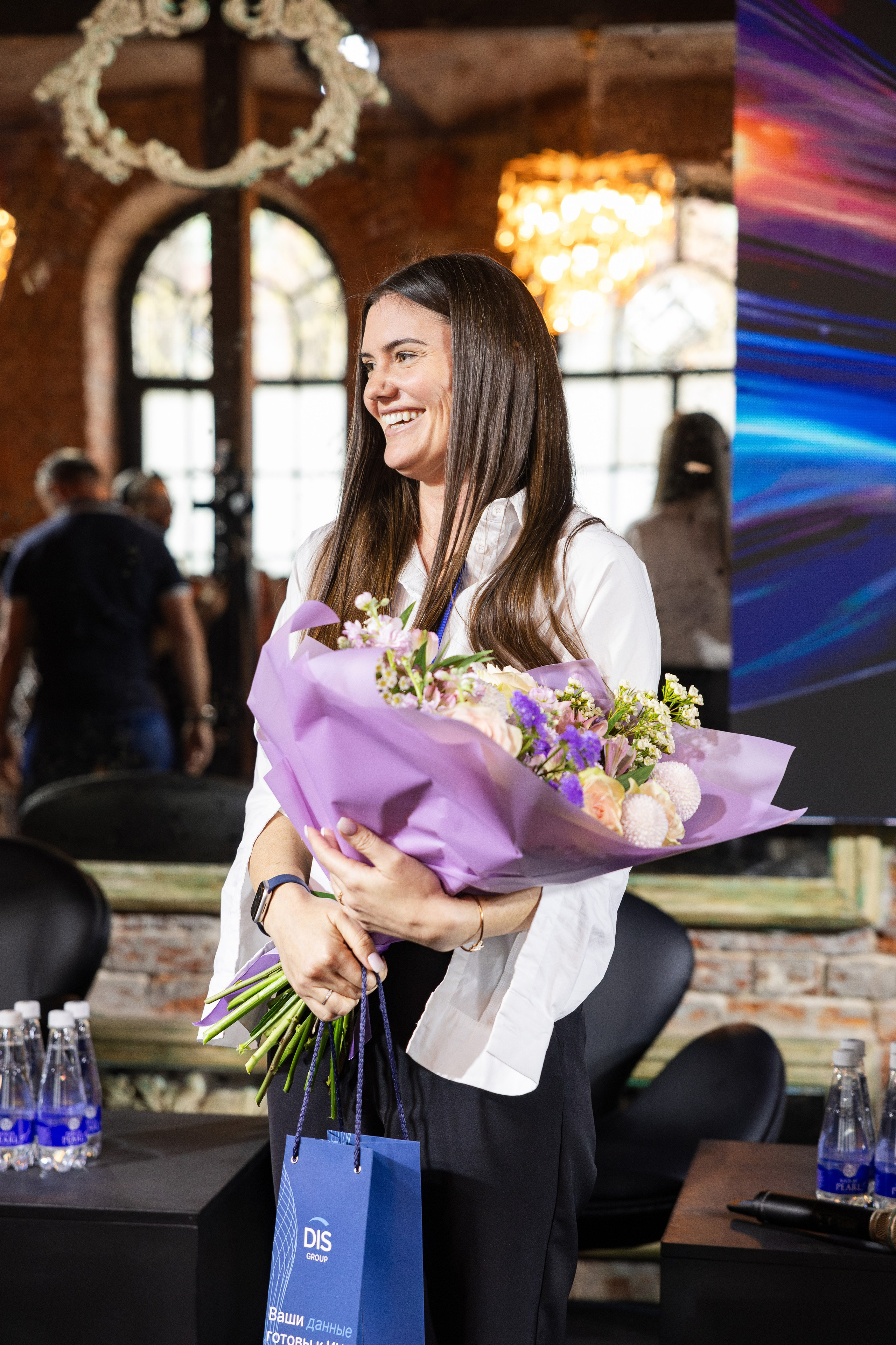 Data Summit 2025 (1). Свадебный репортажный фотограф в Москве