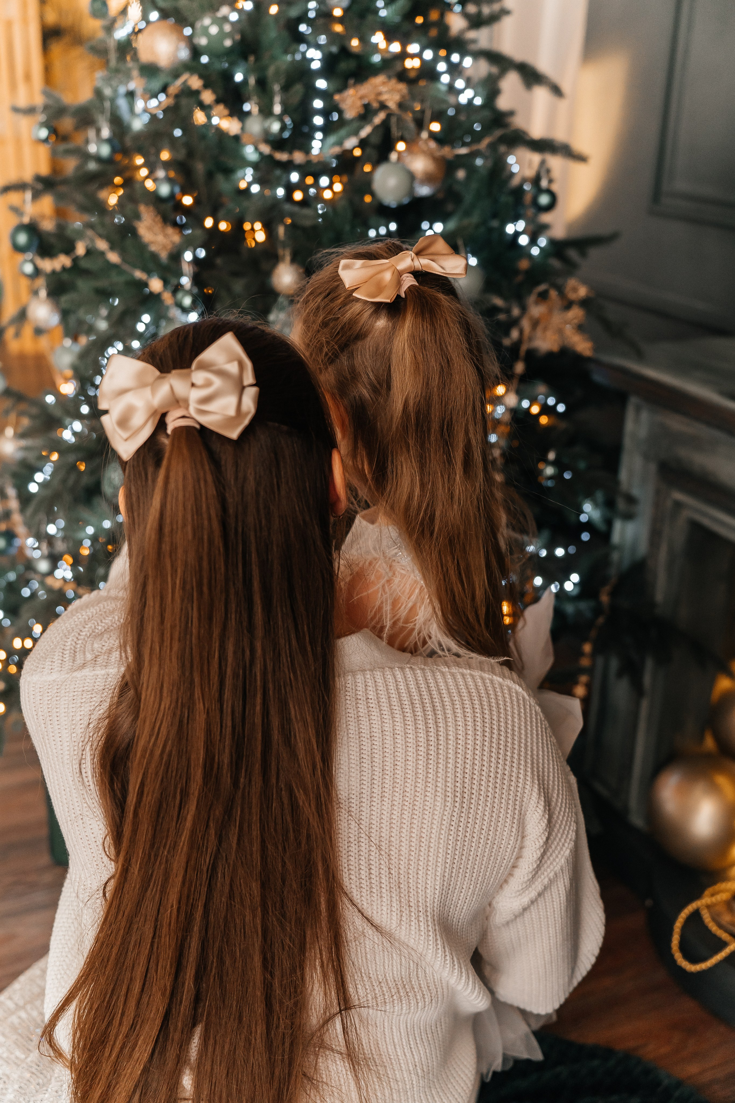 Новогодняя. Для тех, кто не ждёт удачи, а создаёт её. Каждая фотосессия — это твой момент, твой стиль, твой успех. 📸