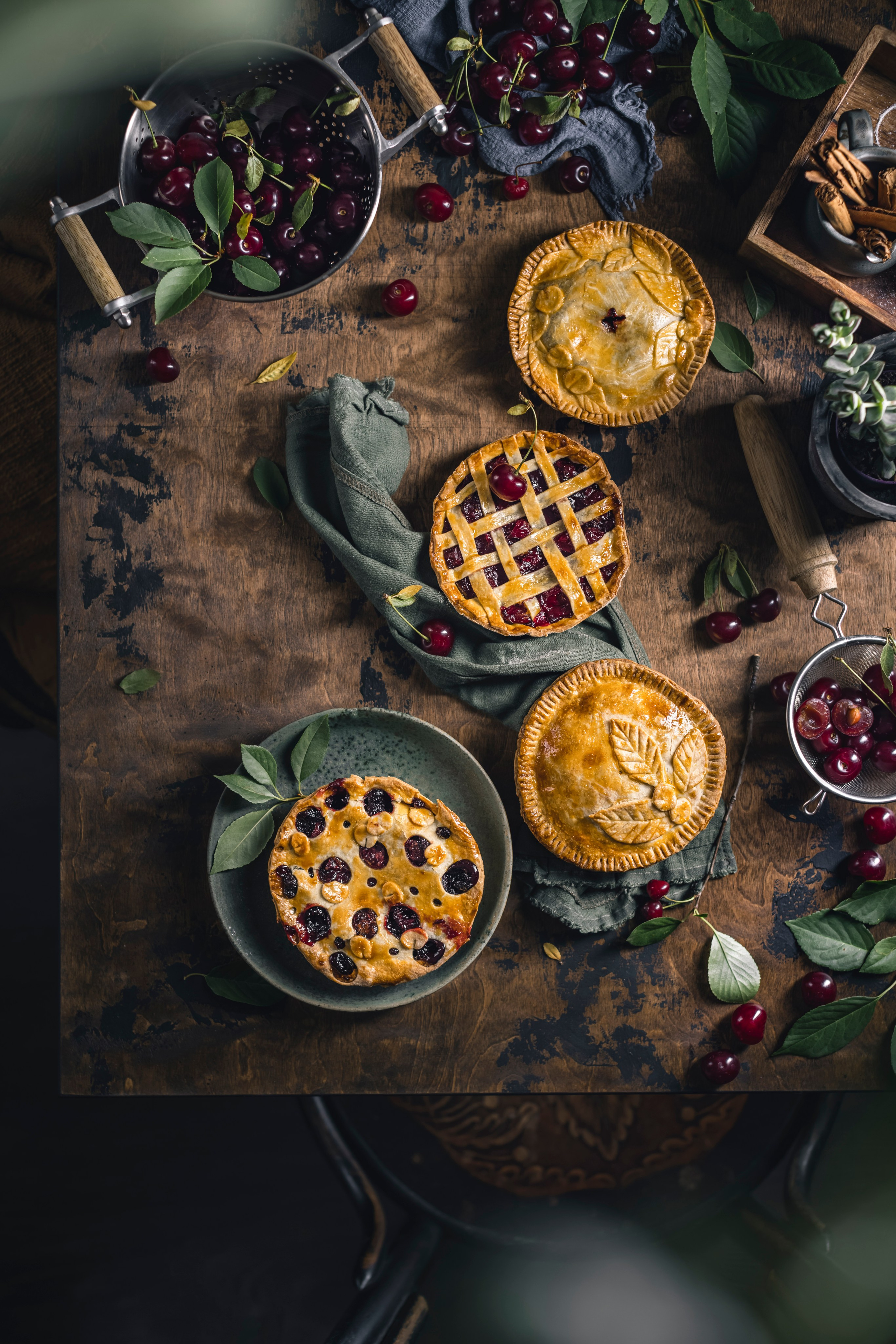 Вишневый пай. Foodie Stories (гастрономические истории) рекламная фуд-фотосъёмка, Москва