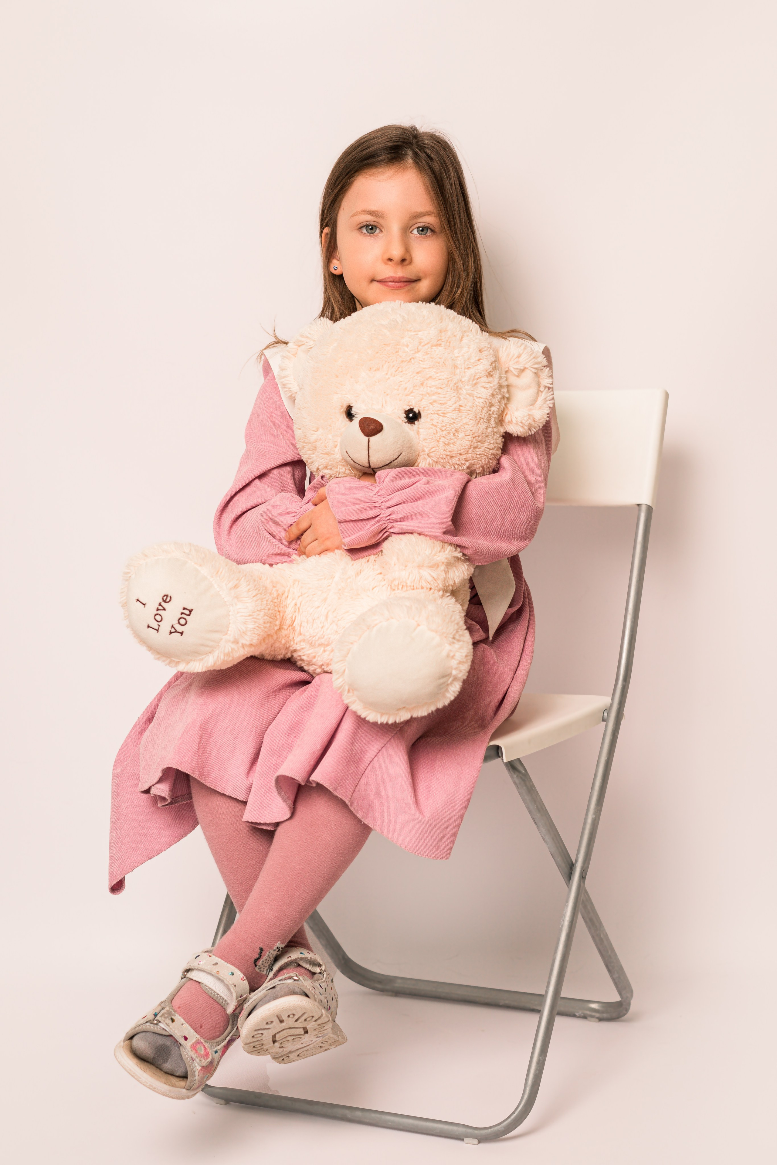 Детский сад, портреты белый фон. Фотограф Шунова Саша