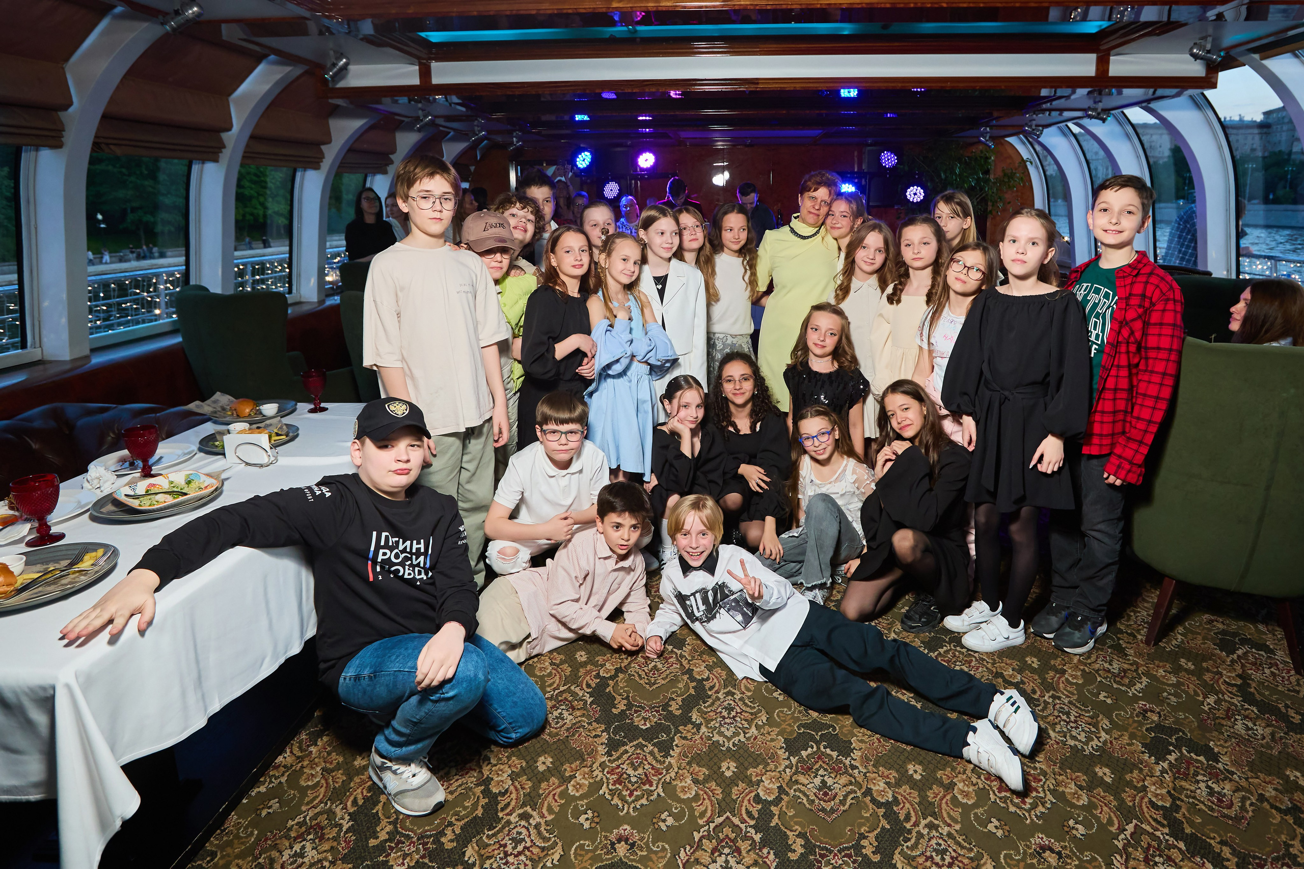 Выпускной 4 класс. Фотограф Иван Недорез