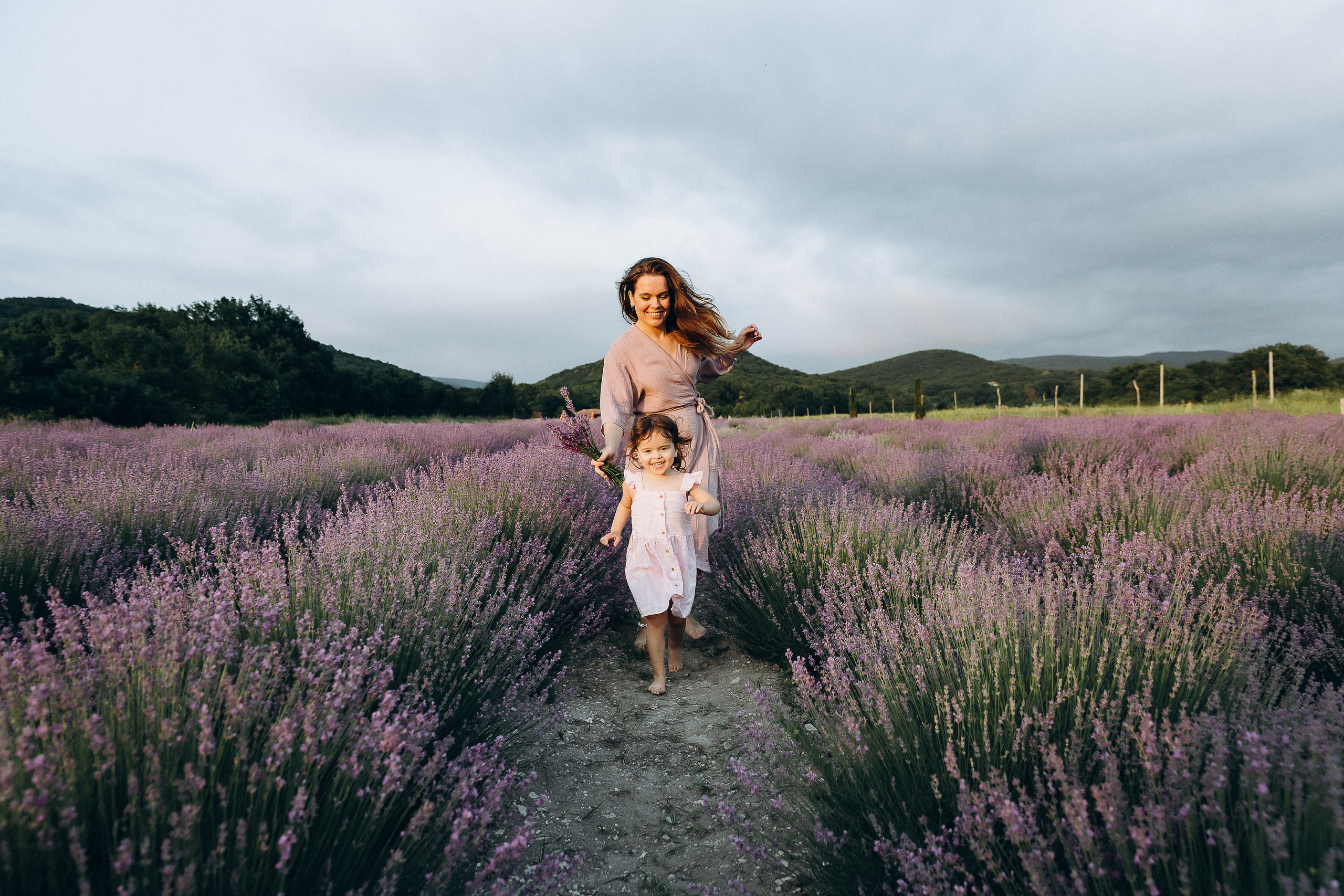 Кристина Каролина лаванда. Свадебный и семейный фотограф Анапа