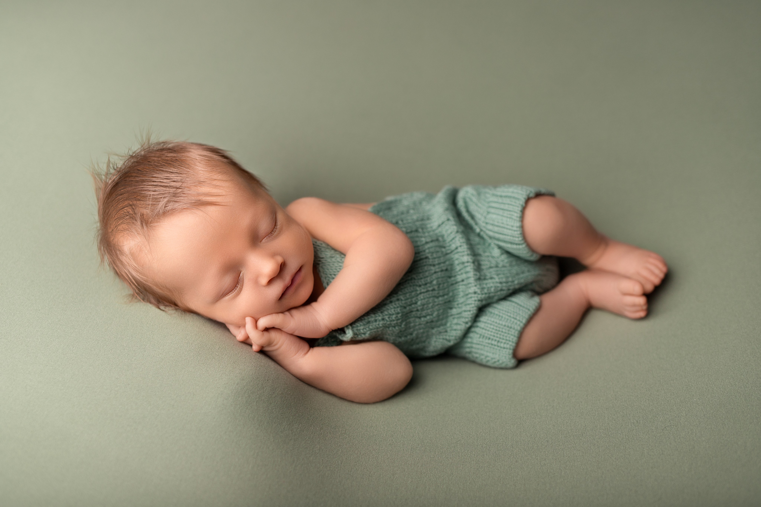 Мальчики. Фотограф новорождённых Волгоград Волжский Дарья Рыскаль