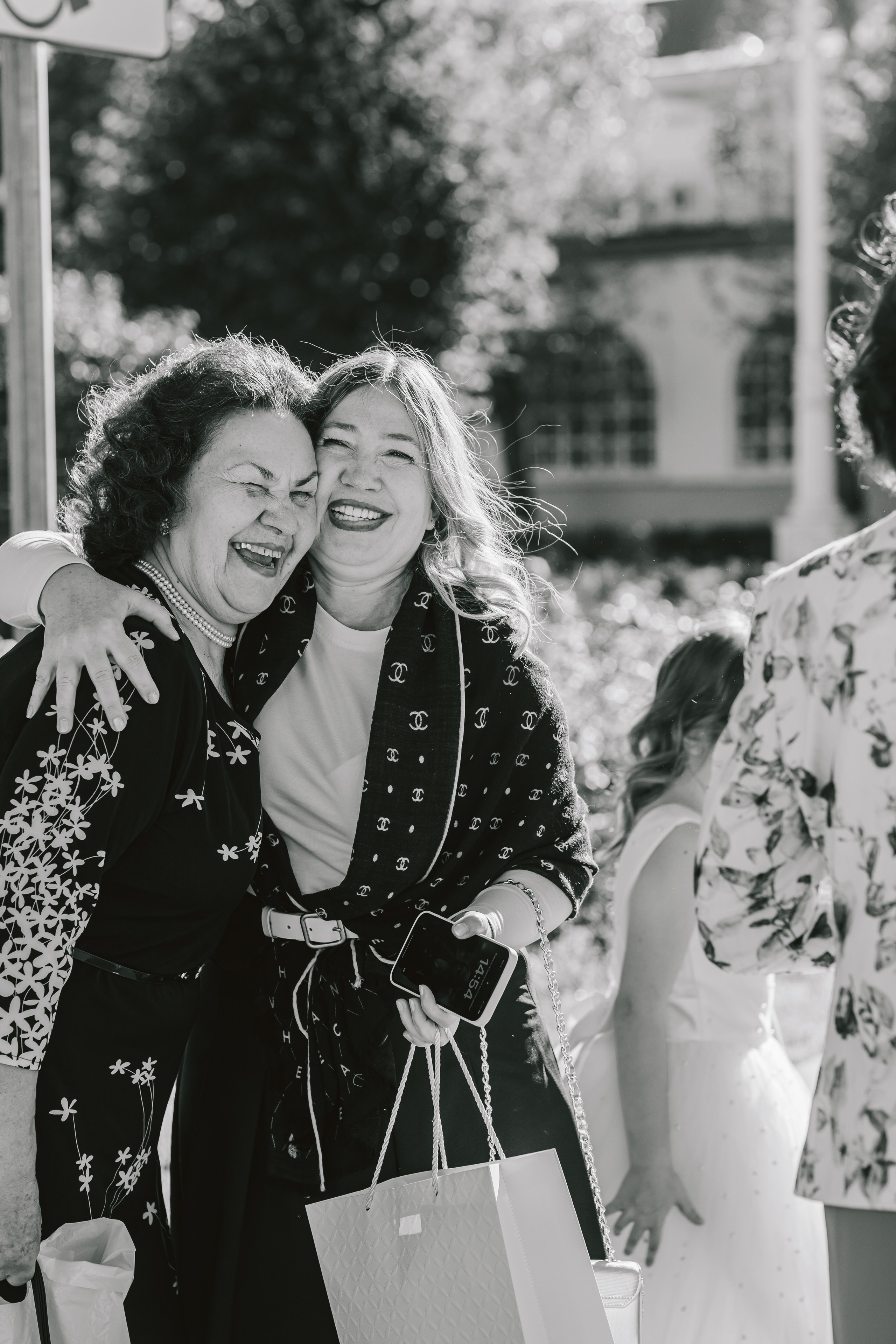 ЛЮБОВЬ В ЗОЛОТЕ