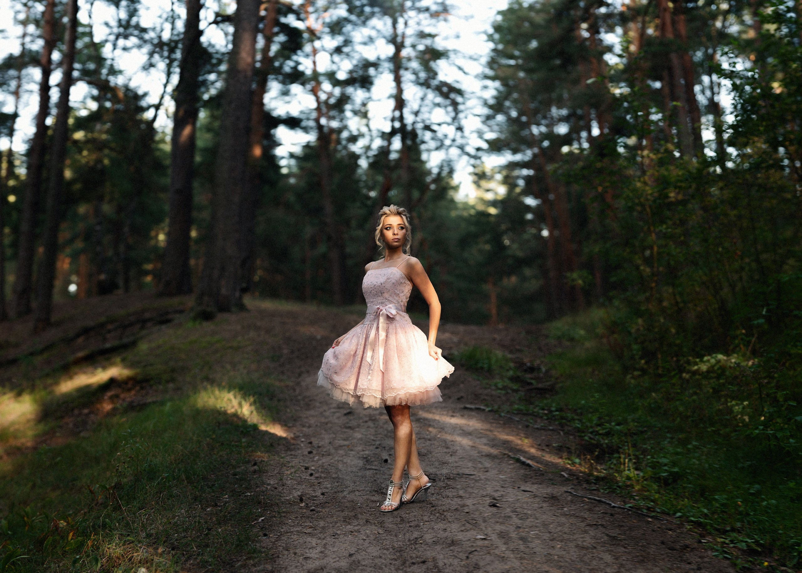 Портреты на пленэре. Фотограф Илья Неверов