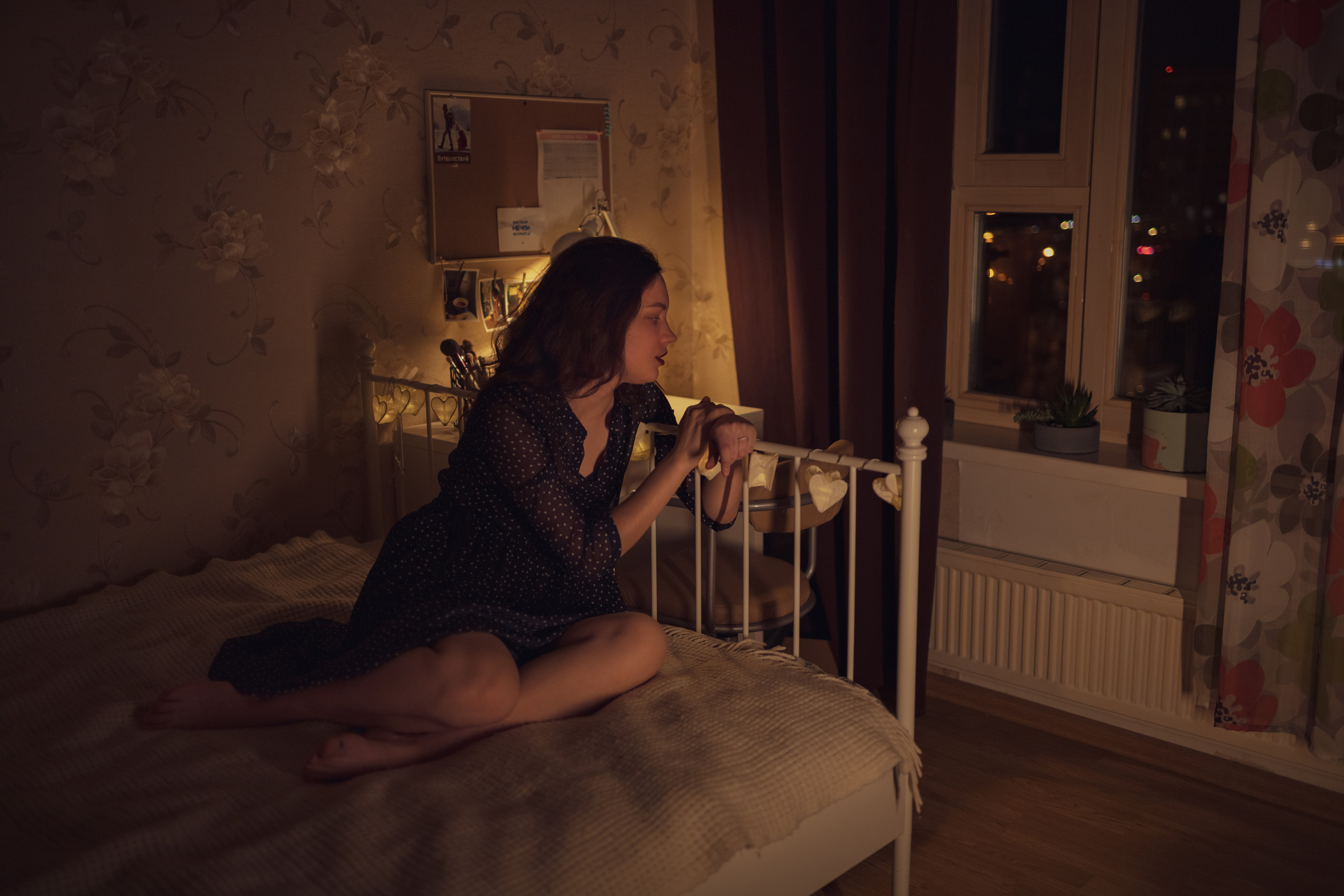 Галя, съемка дома. Ангелина Богданова, междисциплинарная художница