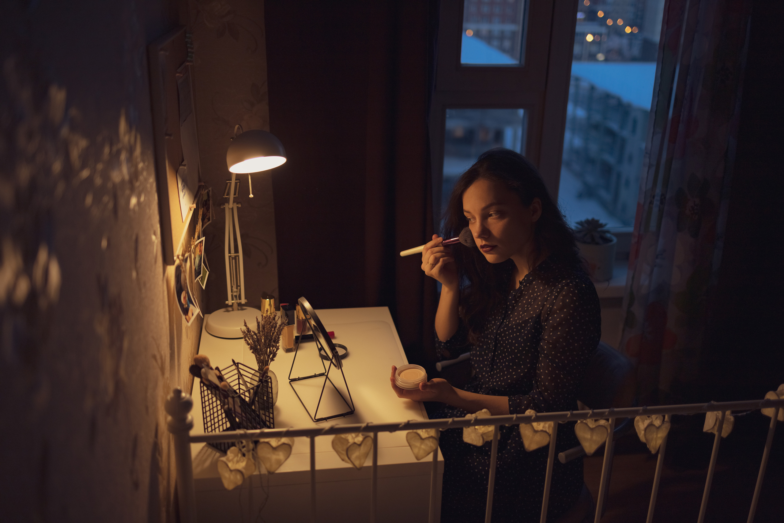 Галя, съемка дома. Ангелина Богданова, междисциплинарная художница