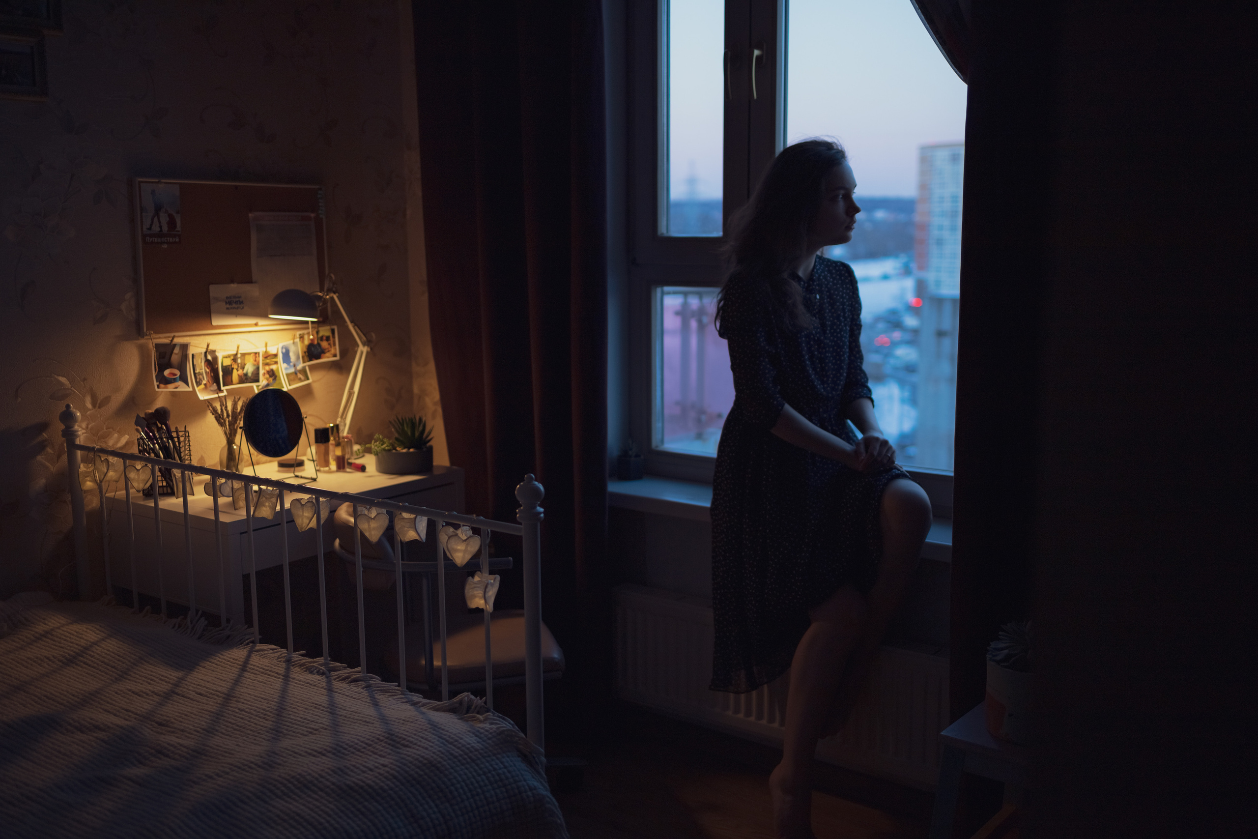 Галя, съемка дома. Ангелина Богданова, междисциплинарная художница