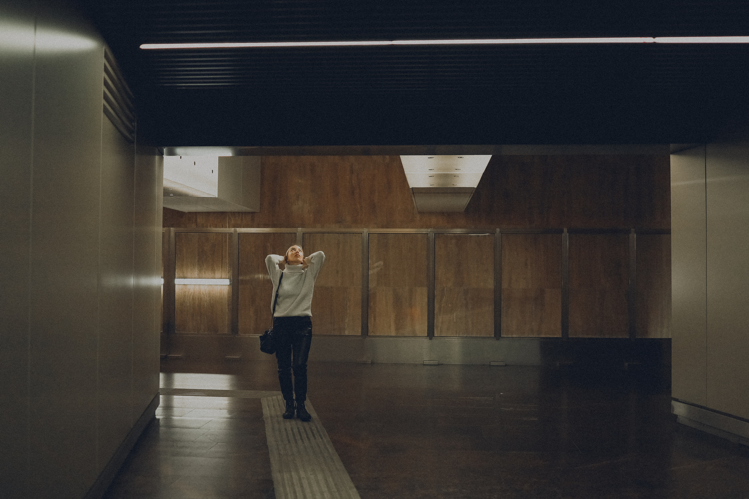 Натали, съемка в метро. Ангелина Богданова, междисциплинарная художница