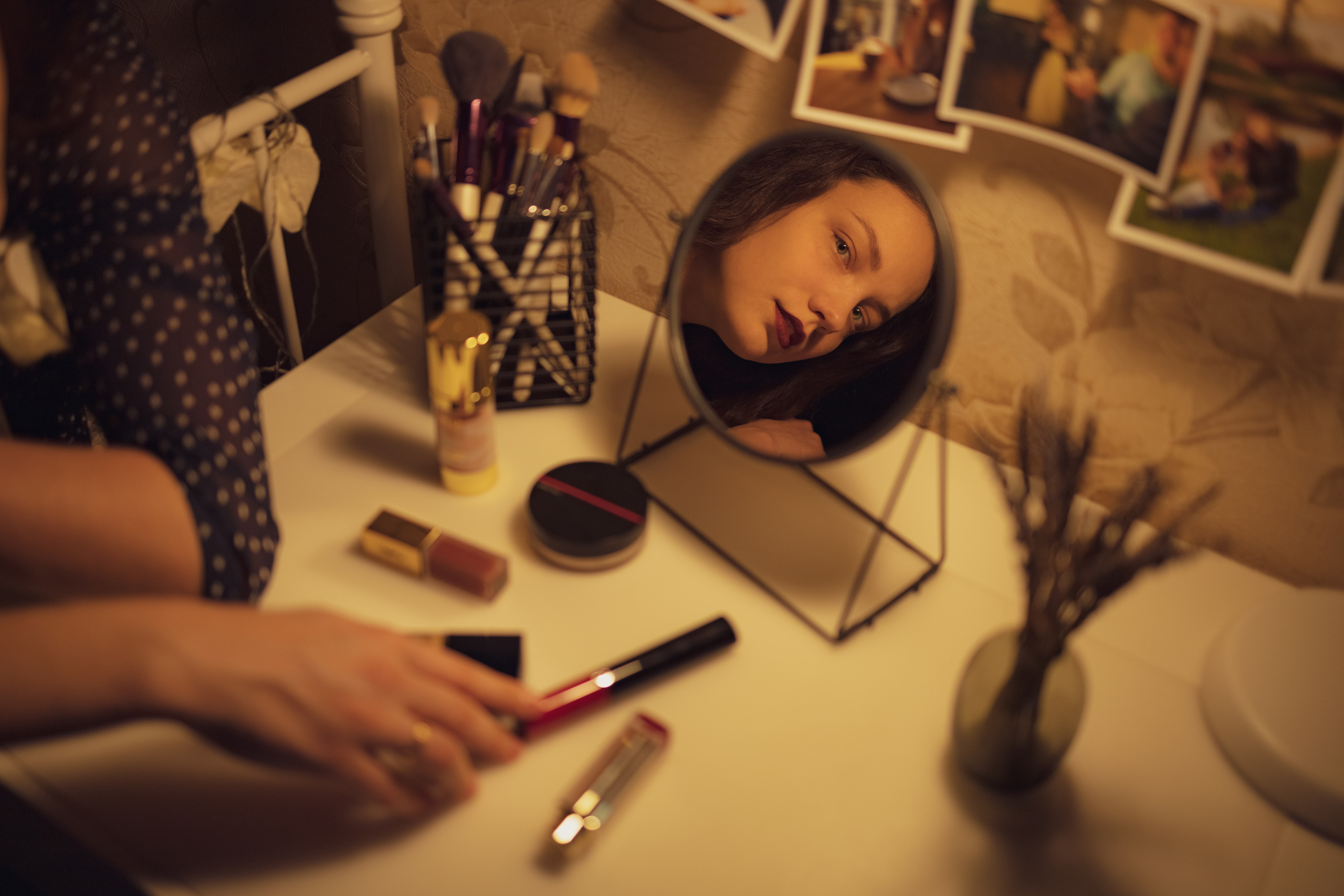 Галя, съемка дома. Ангелина Богданова, междисциплинарная художница