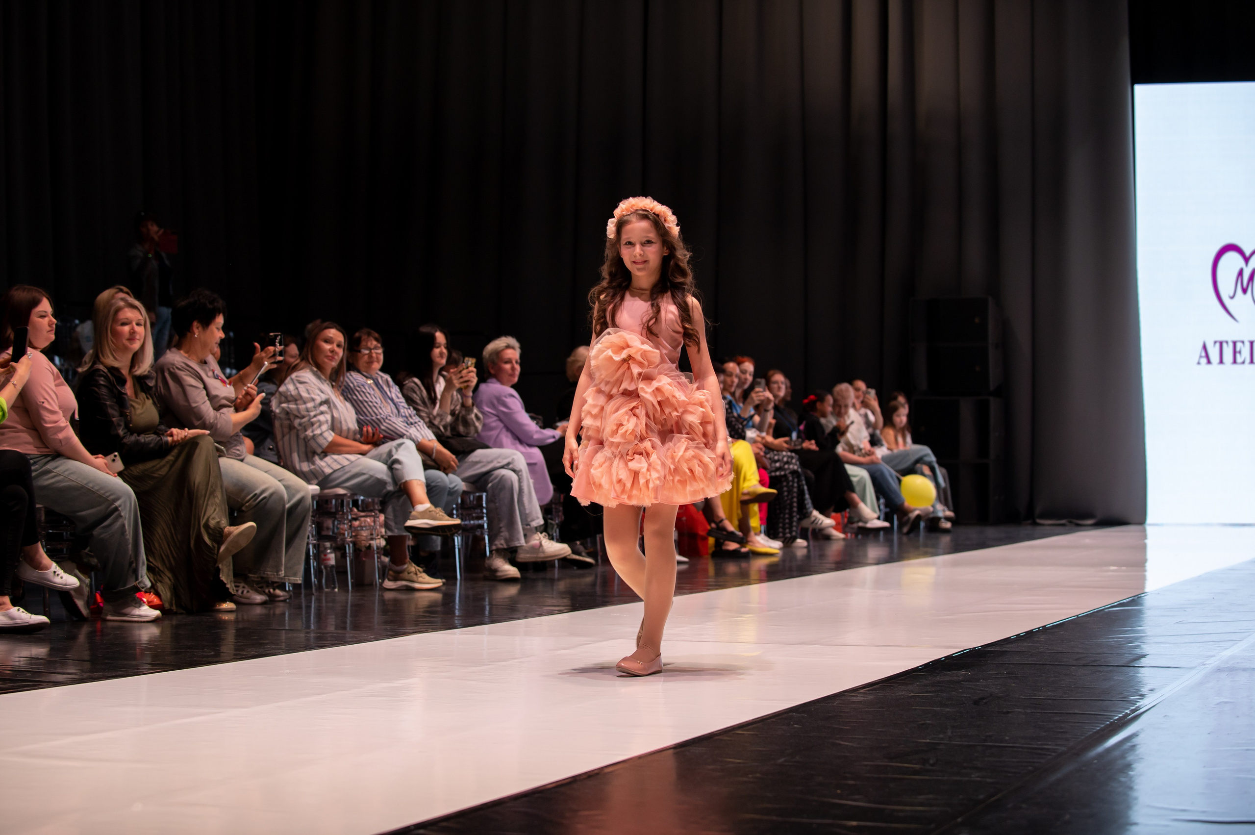 Модные показы. Семейный и детский фотограф в Краснодаре Ольга Осинцева