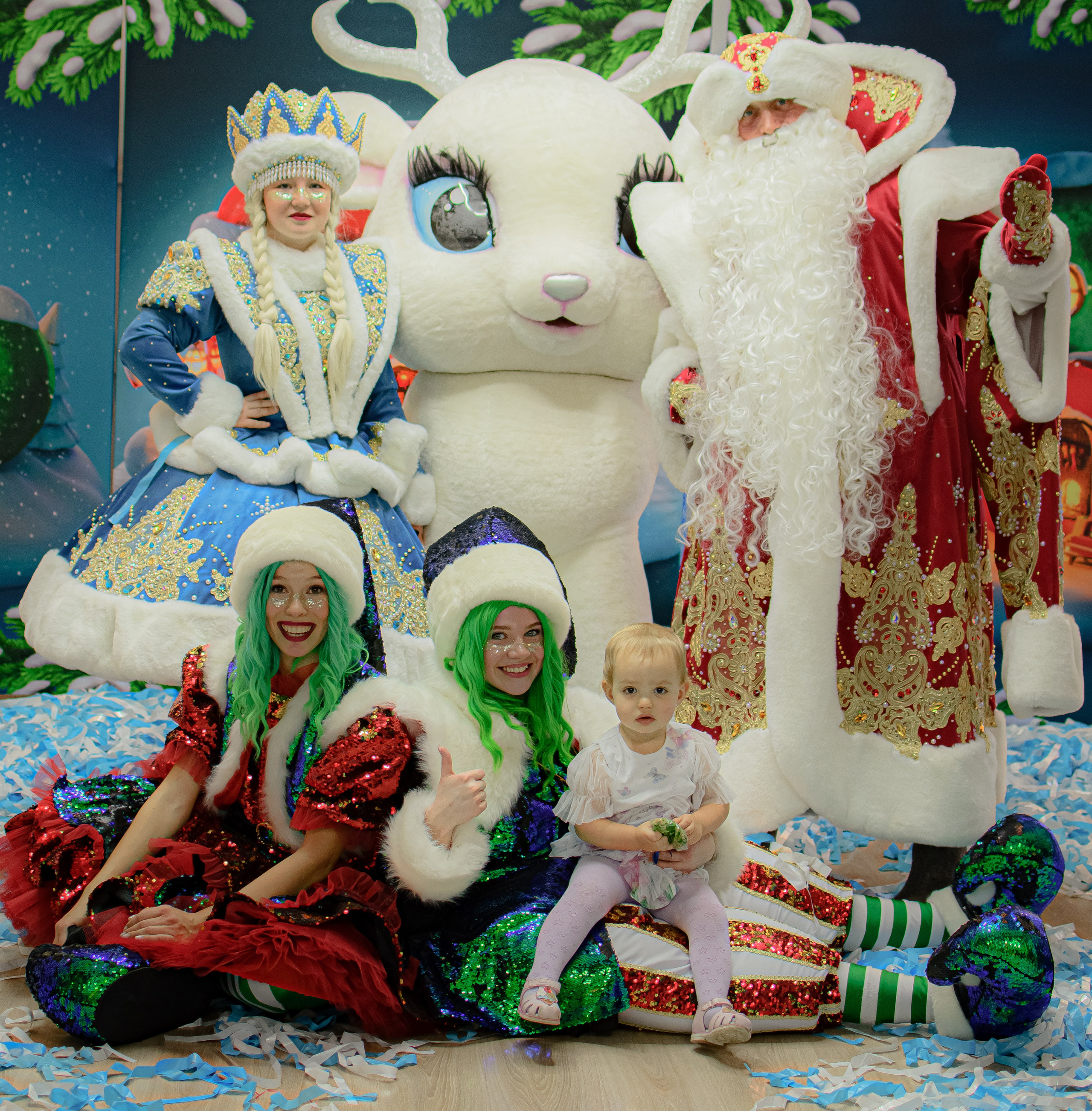 HAPPY NEW YEAR. Photokarish