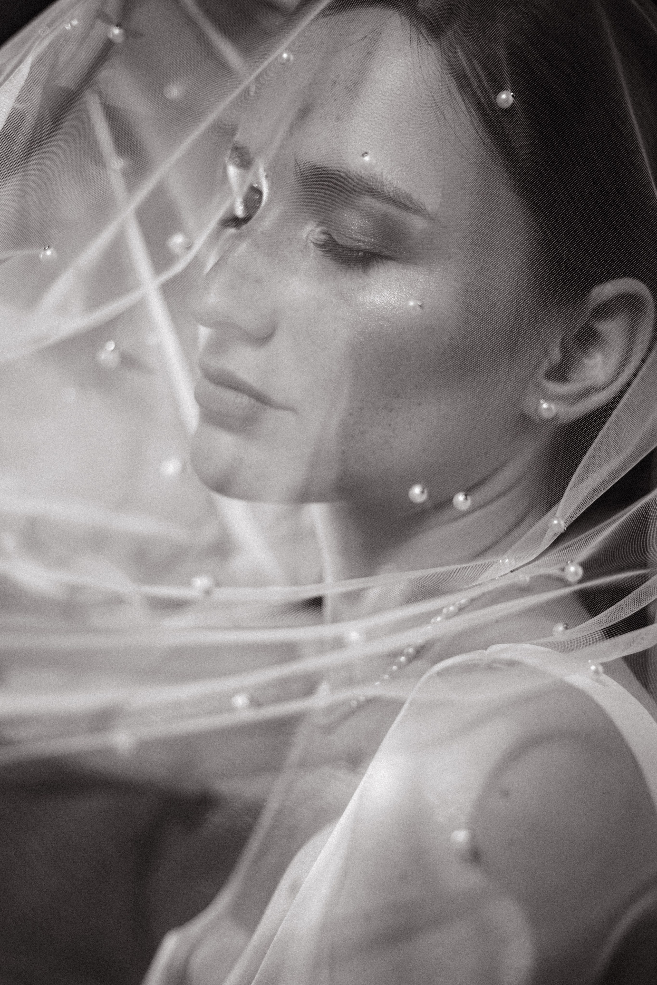 Портфолио свадебного фотографа в Москве. Фотосессия с лошадьми Москва. Фотограф на свадьбу в Москве. Свадебная фотосессия на черном фоне. Фотограф в Москве Валерия Рожкова