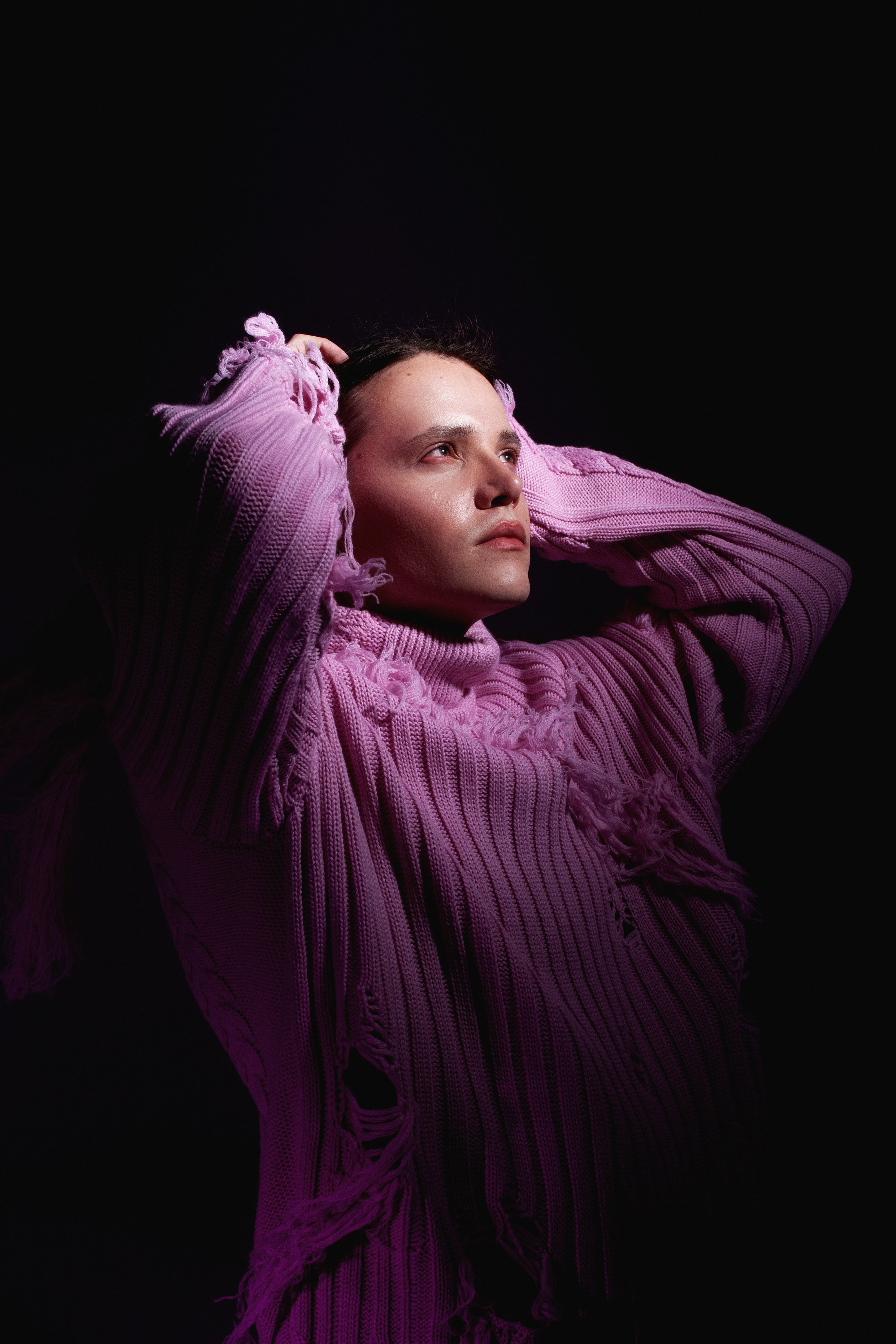 Имиджевая съемка в студии для модели на циклораме