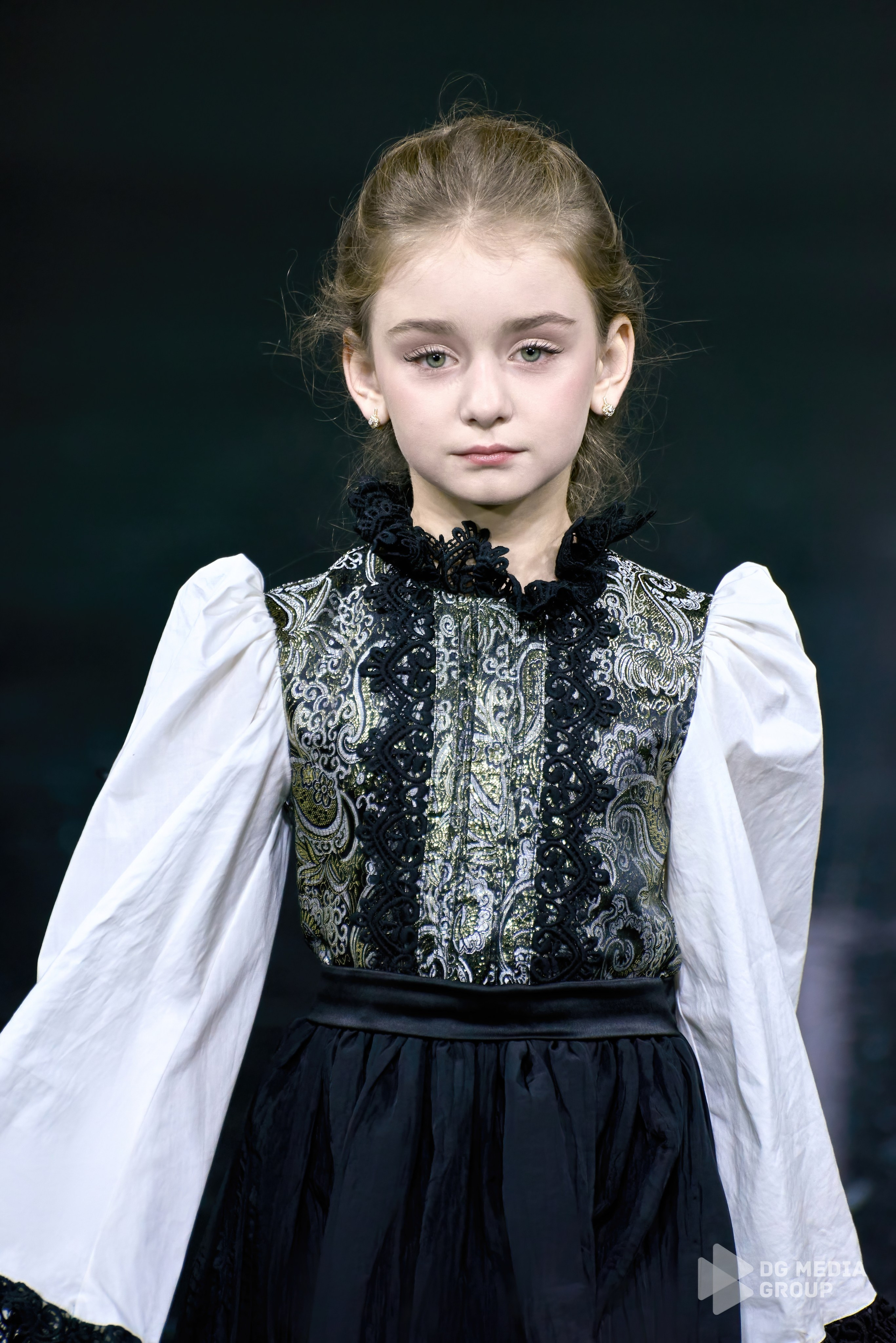 Giza | sfw 2025 | the fragment. DG MEDIA GROUP | Контент для модных показов и концертов